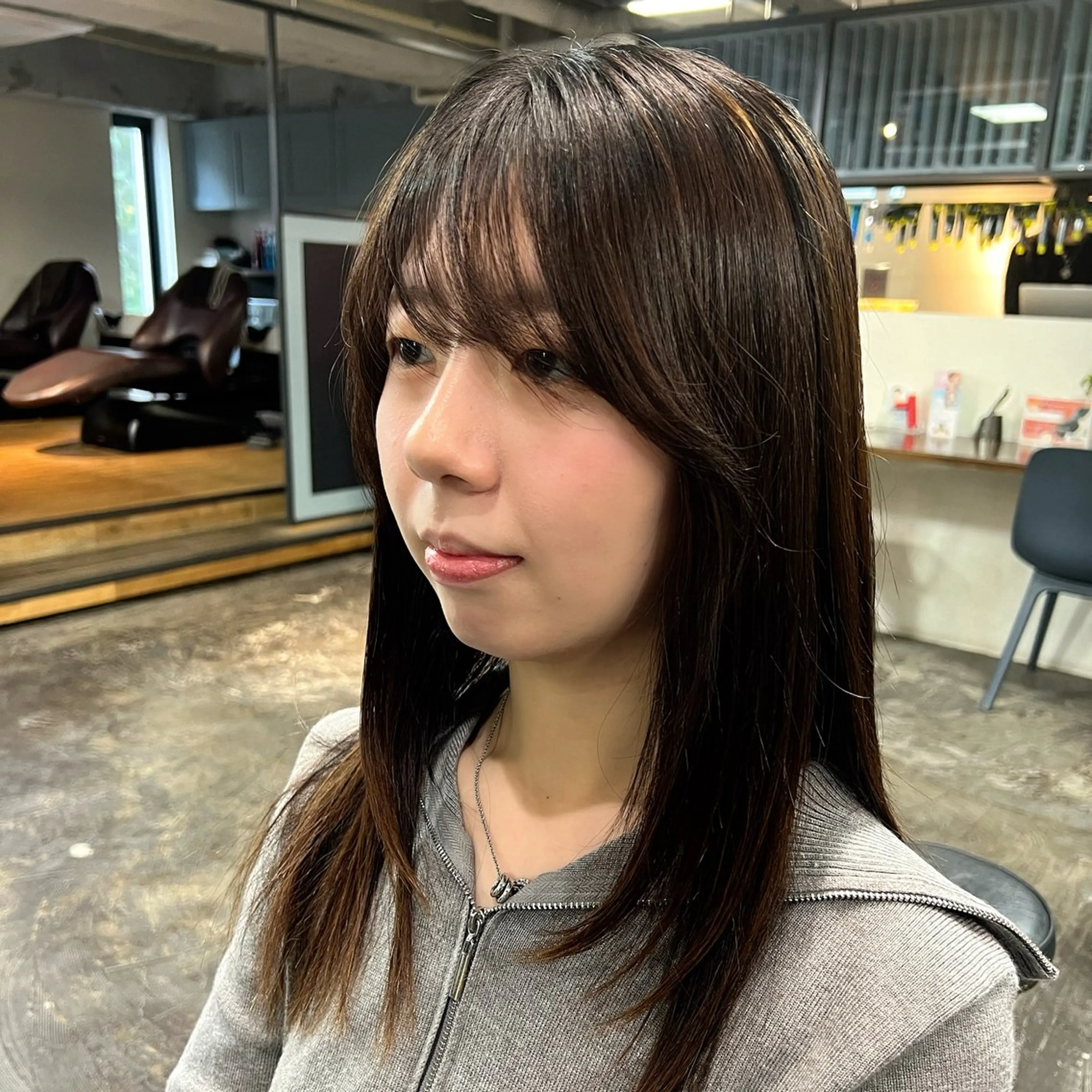 セミロング 💘札幌クロスパーマ 髪質改善💘rinaのヘアスタイル