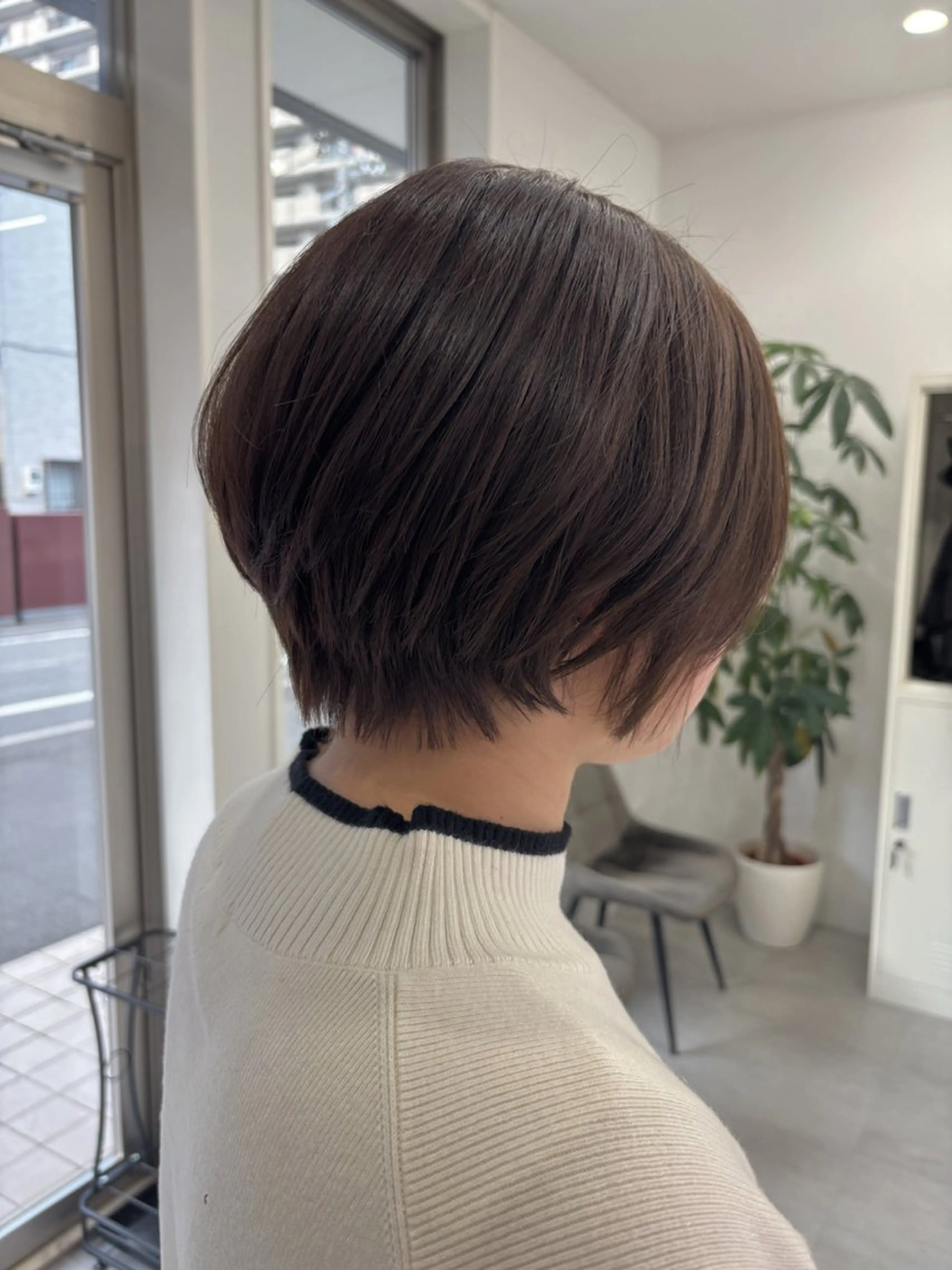ショート ショートボブ ボブ ショートヘア カット ヘアカラー トリートメント 新村 華奈絵のヘアスタイル