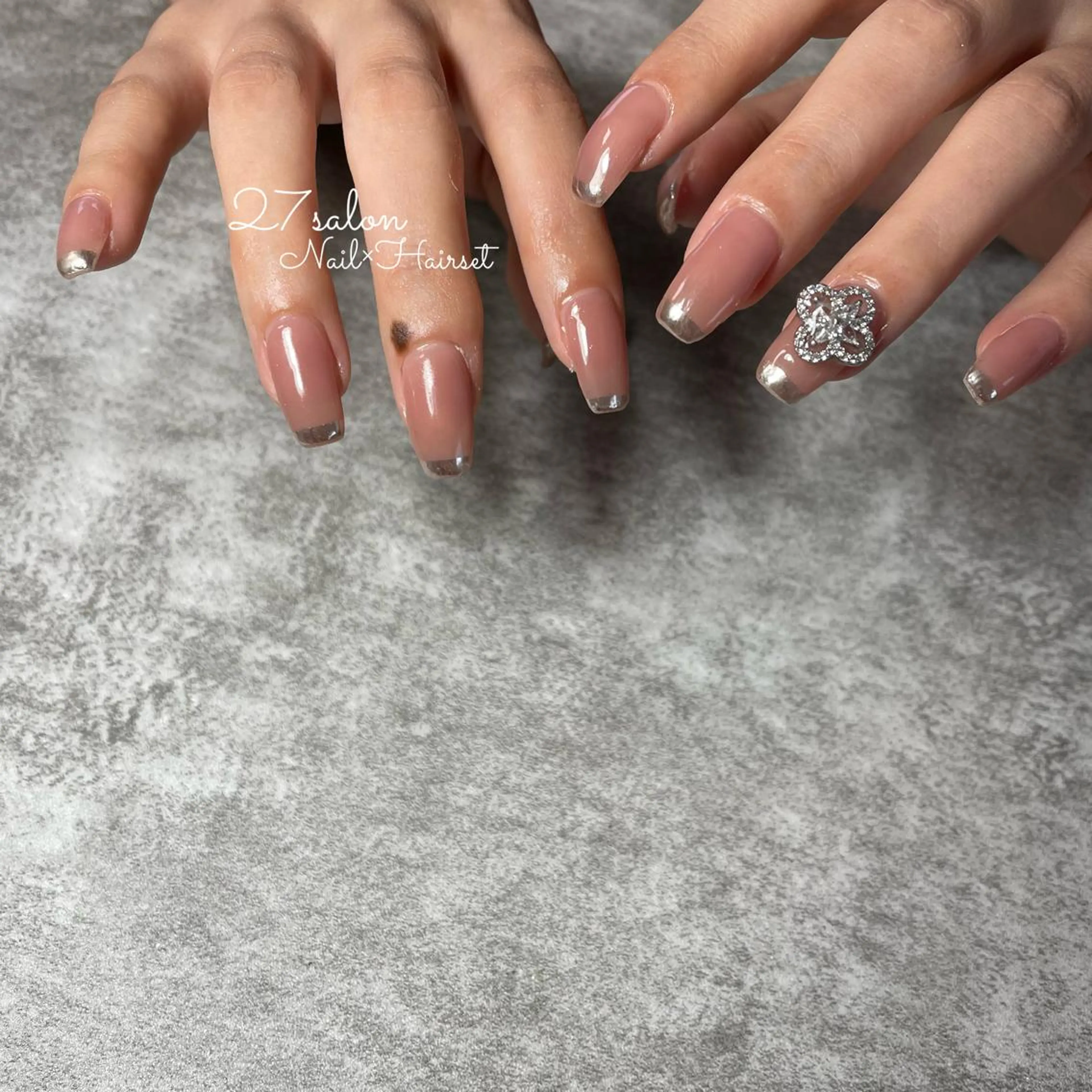 ネイル フレンチネイル ミラーネイル 27salon yuinaのネイルデザイン