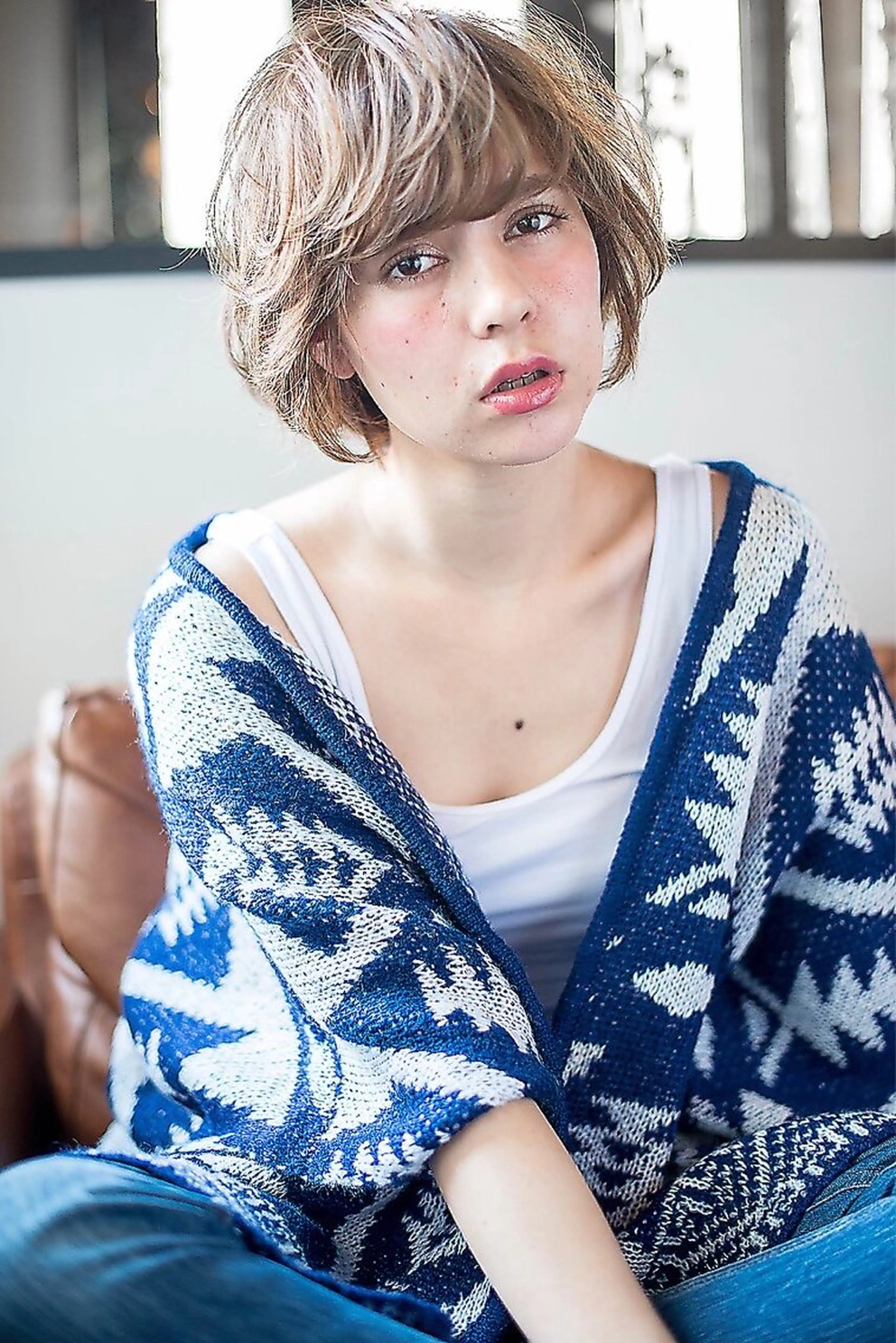 ミディアム ミディアムパーマ 外国人風カラー ハイライト 韓国風ヘア レイヤーカット 大野 まなかのヘアスタイル