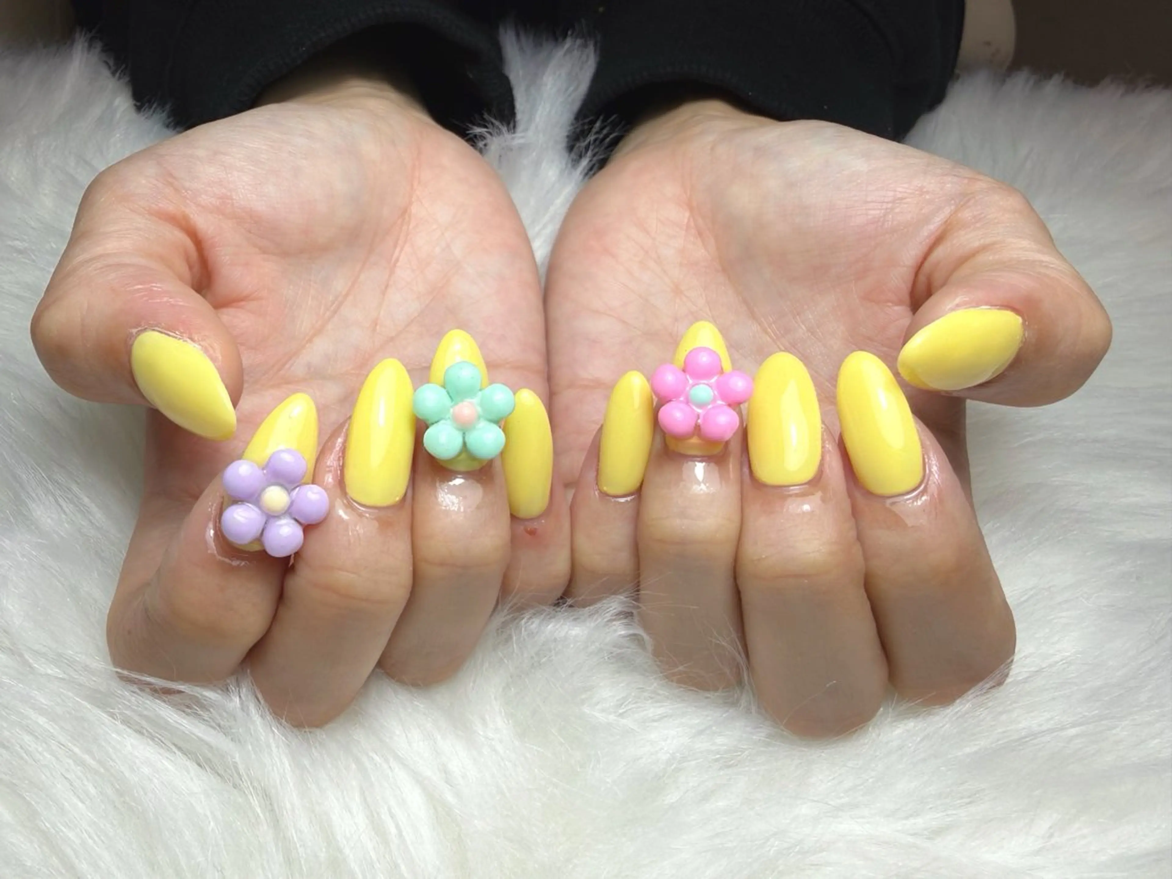 ネイル Li'leaNail AINAのネイルデザイン