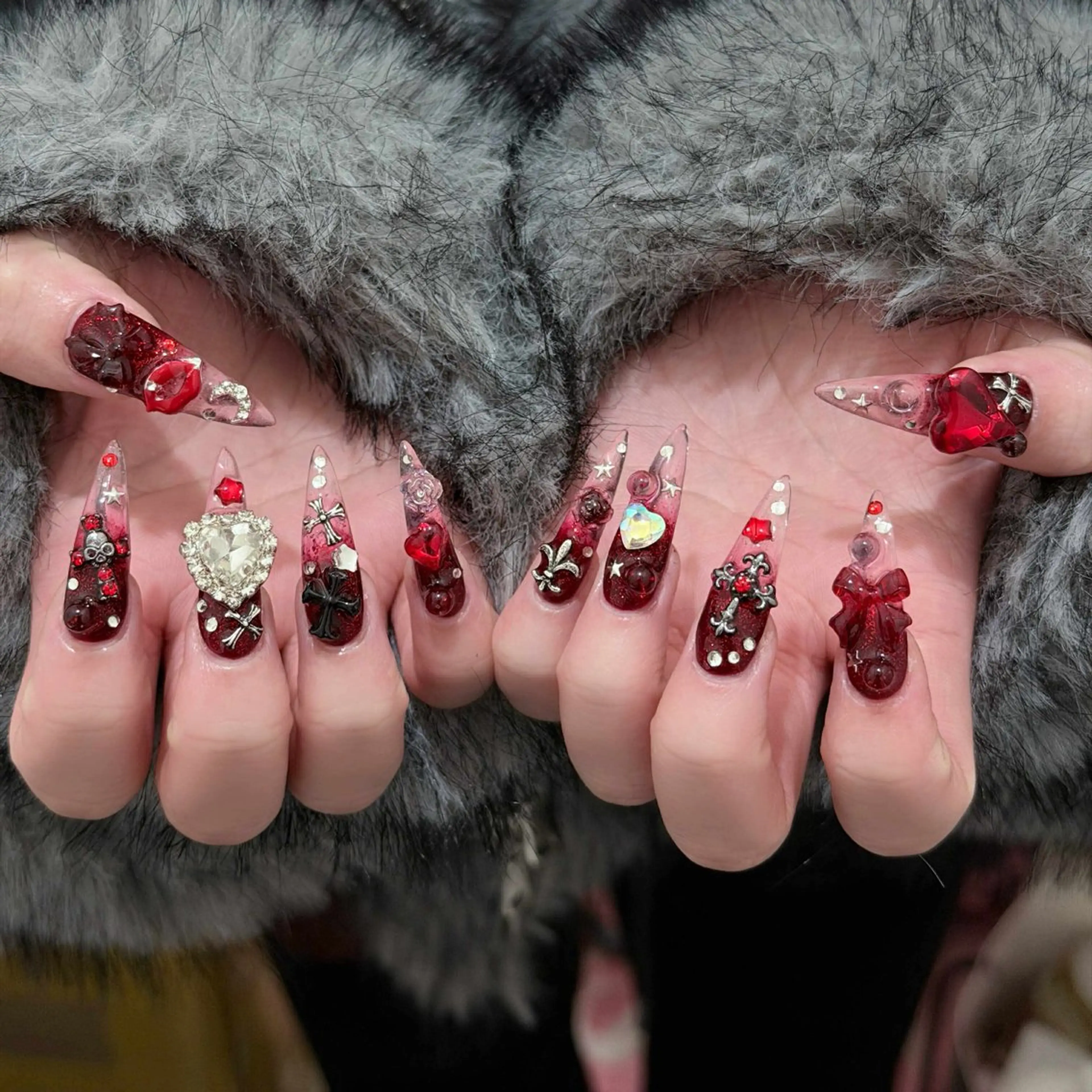 ネイル オーロラネイル ボルドー ブラウン 氷ネイル・うるうるネイル キラキラネイル ハンドネイル Julli ジュリのネイルデザイン