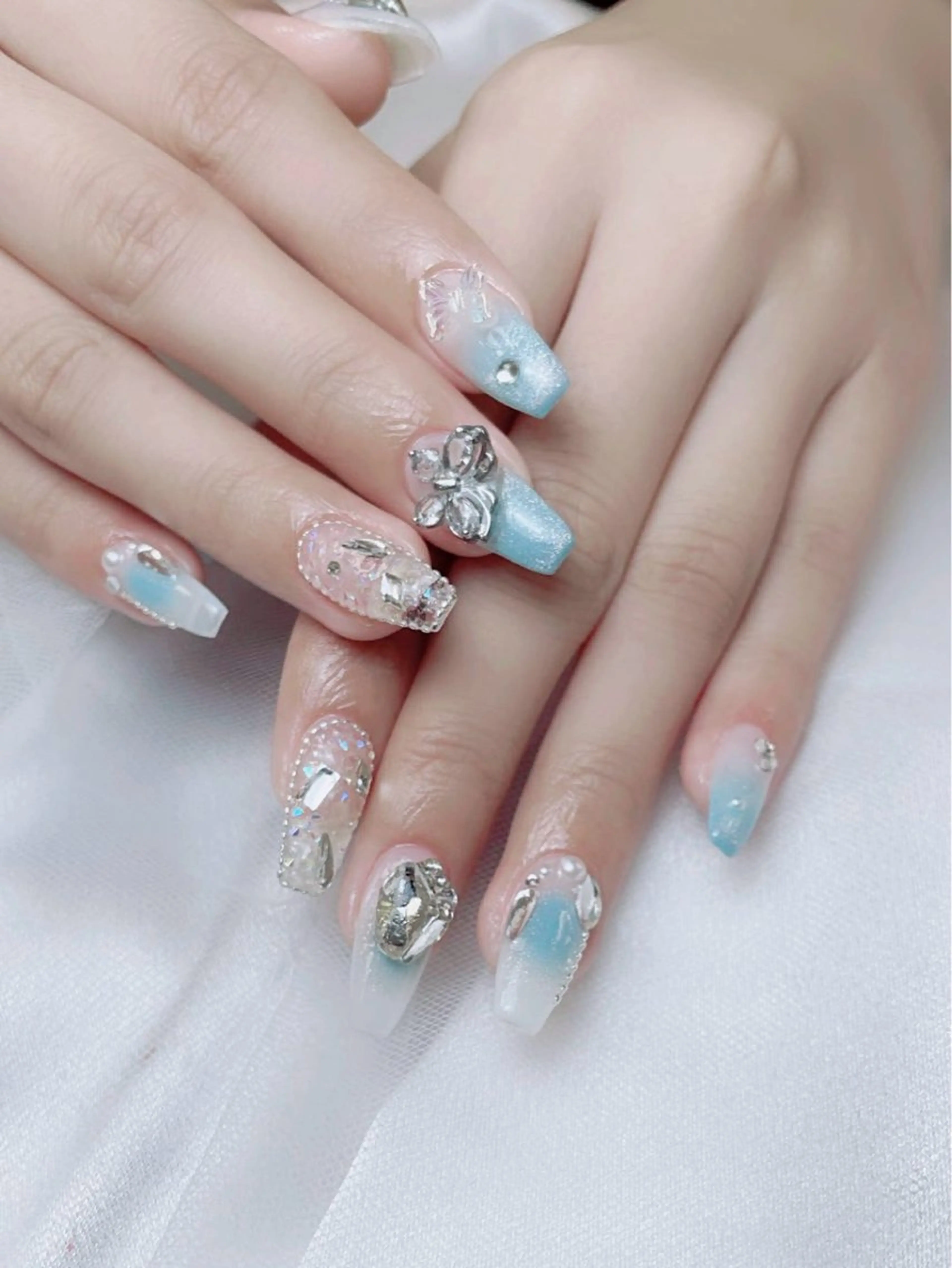 ネイル ハンドネイル ネイルサロン lotusのネイルデザイン