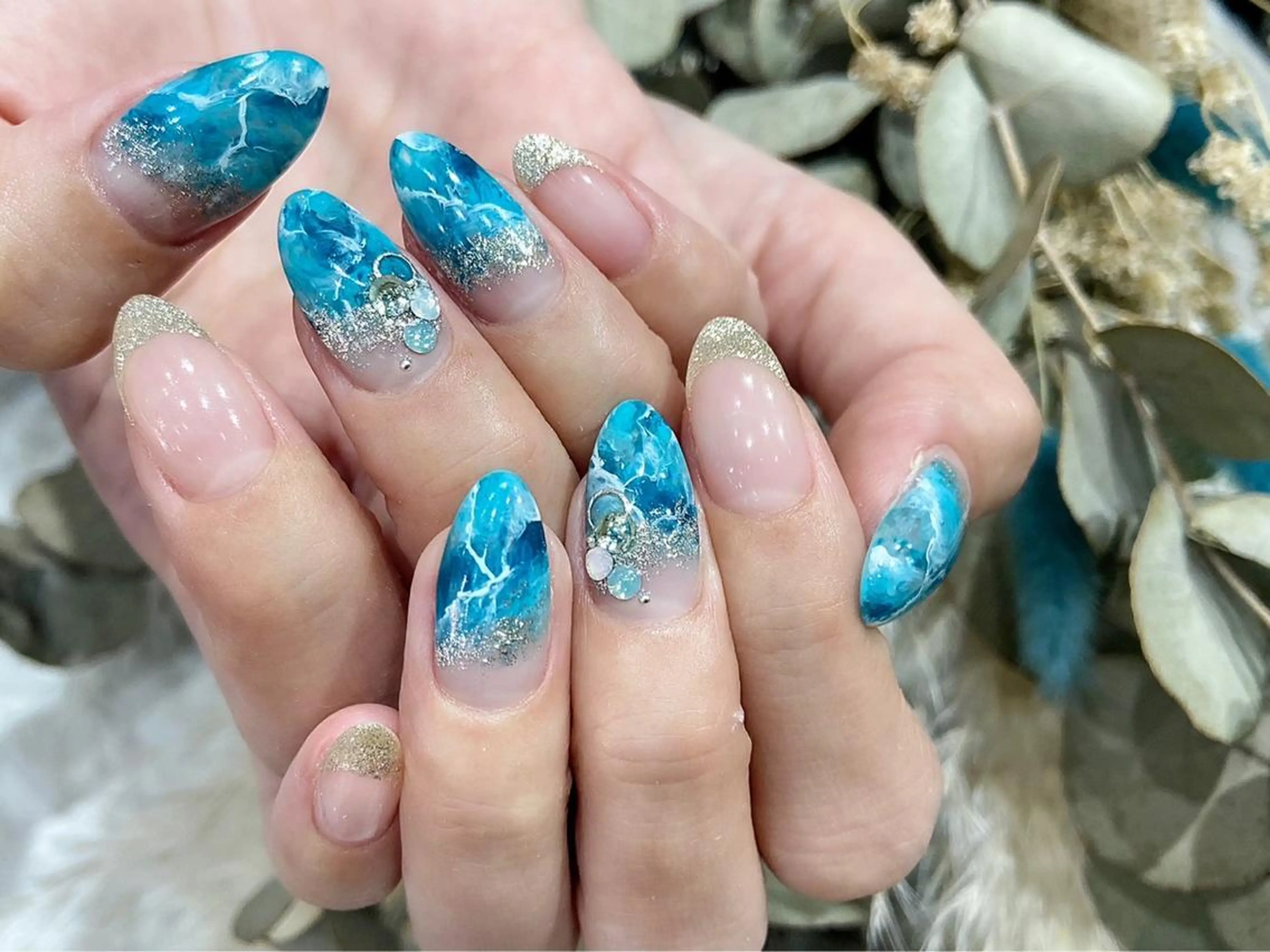 ネイル nailsalon Mirrorのネイルデザイン