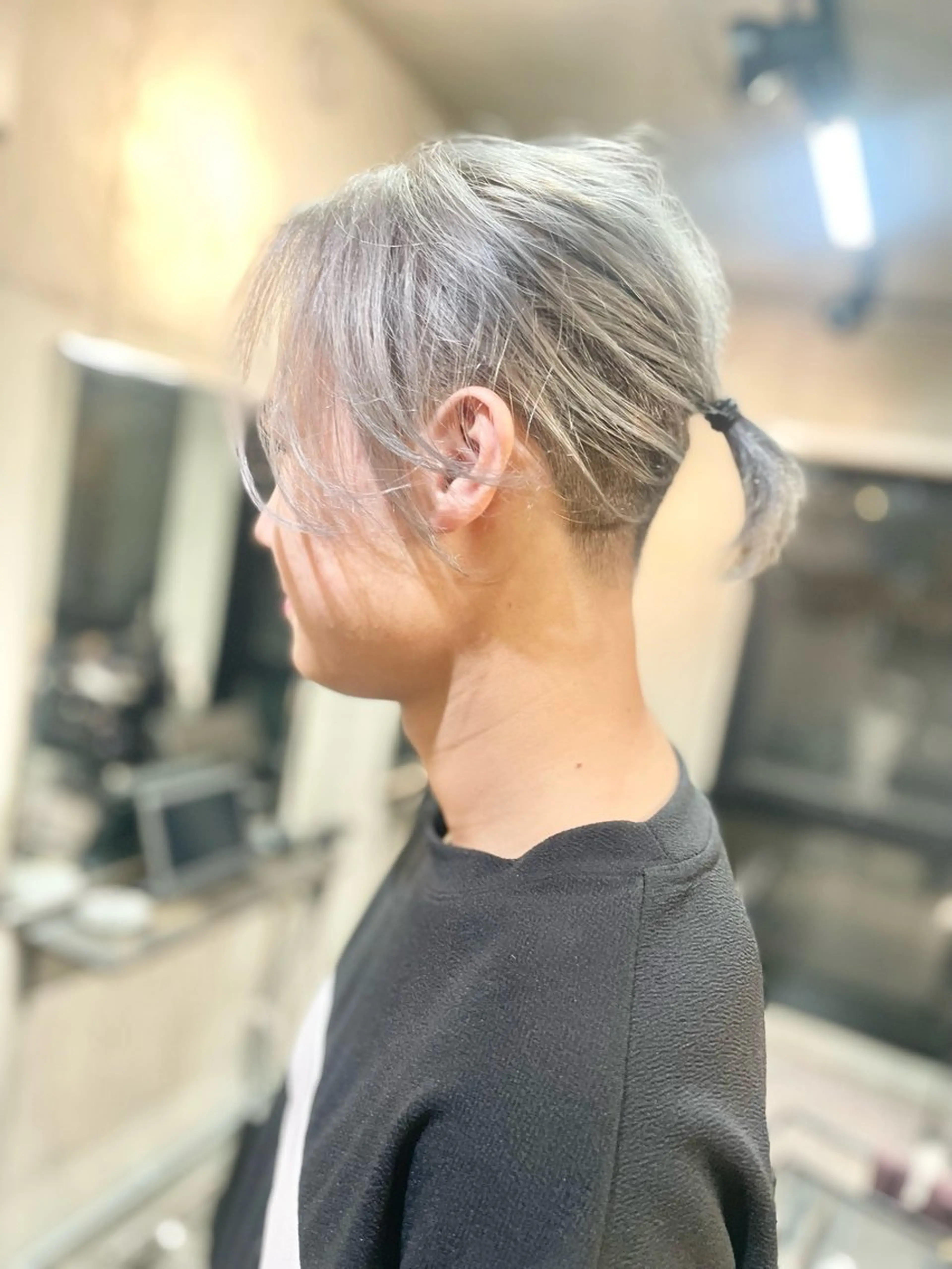 ショート カラー ブリーチ シルバー カット ヘアカラー トリートメント ショートボブ髪質改善 縮毛矯正のプロ山道潤のヘアスタイル