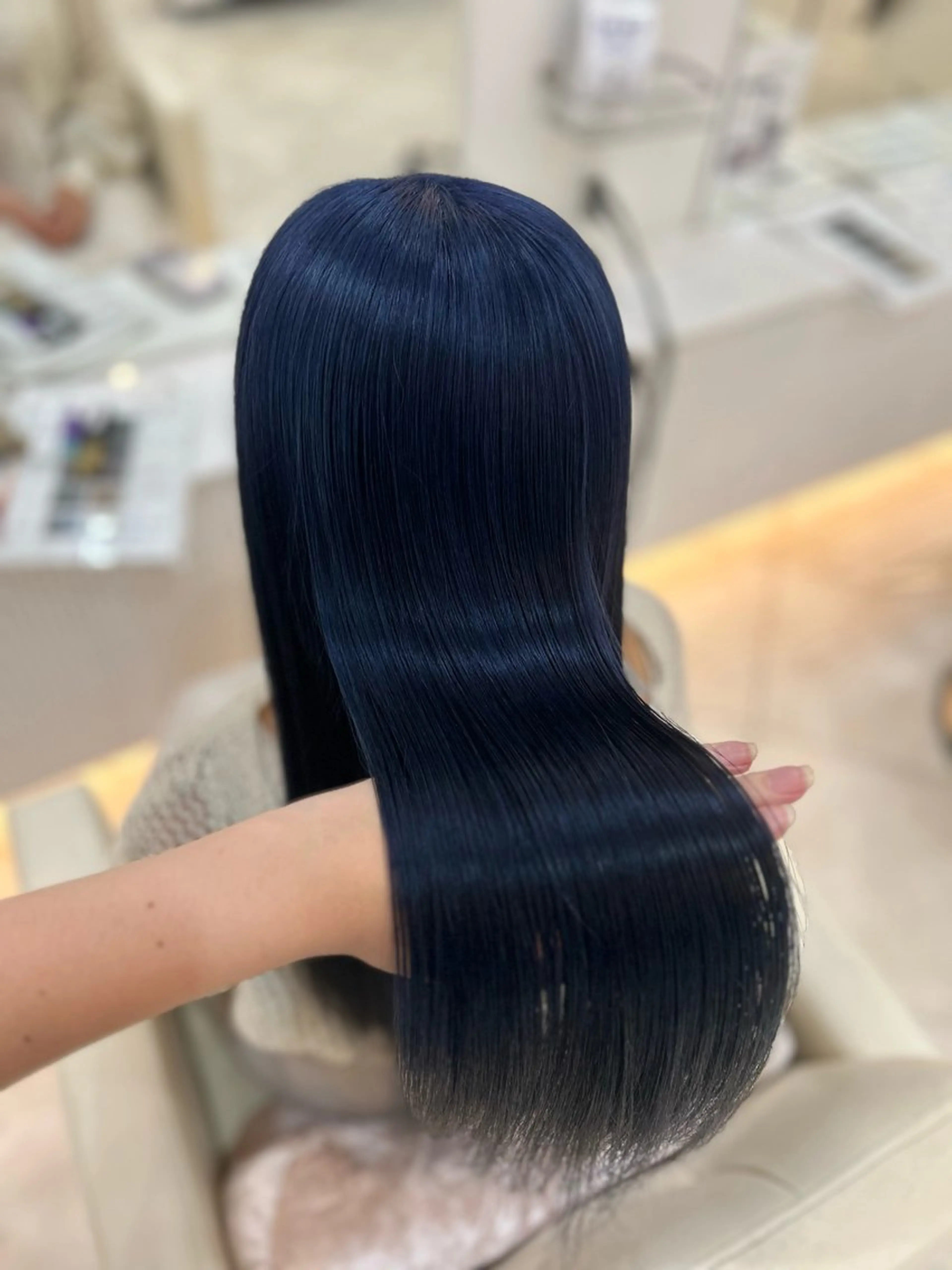 ロング カラー ブルーカラー ダブルカラー ネイビーカラー 髪質改善 江藤 舞美のヘアスタイル