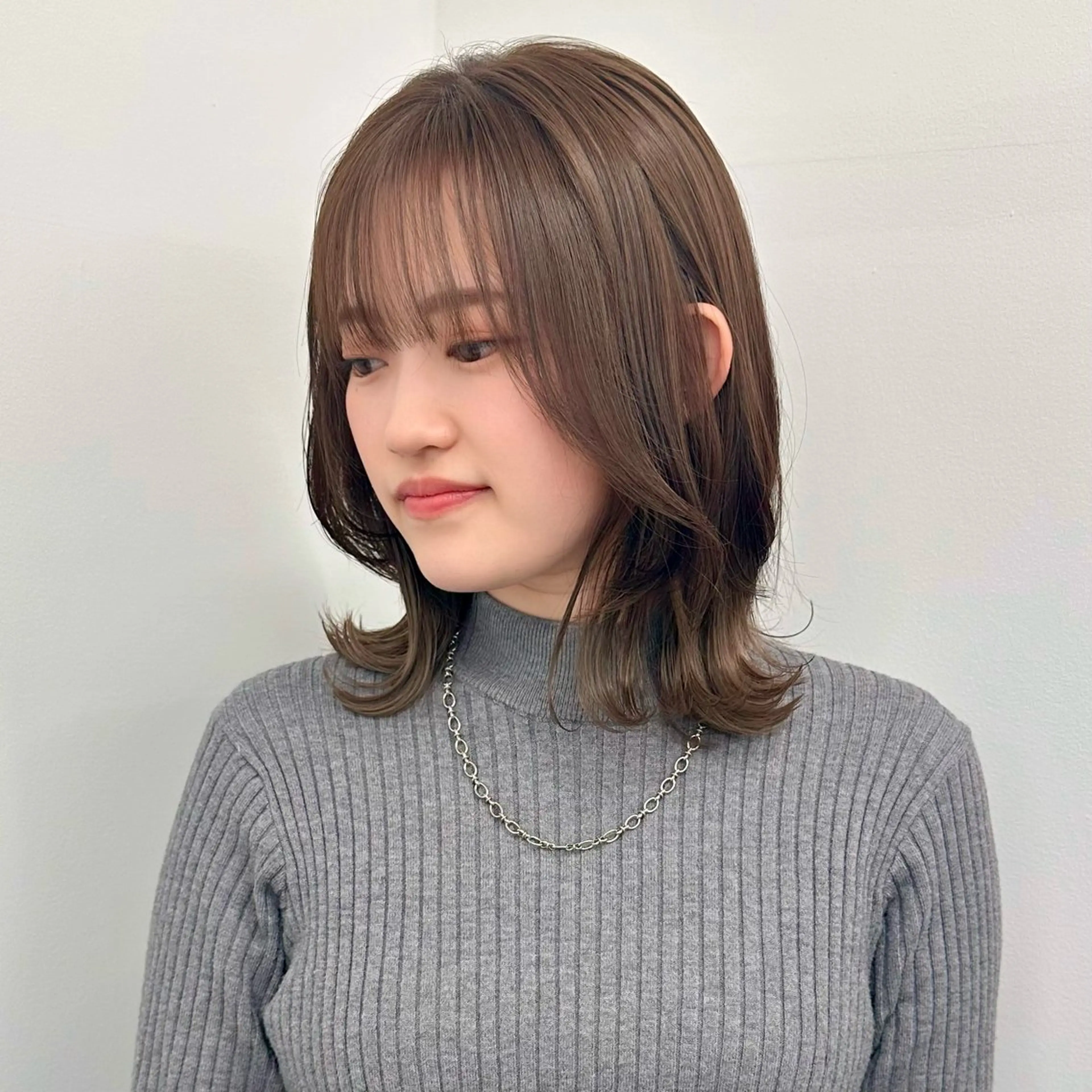 ミディアム カラー カット ヘアカラー トリートメント ブリーチなし/レイヤ ー特化🌈Tommyのヘアスタイル