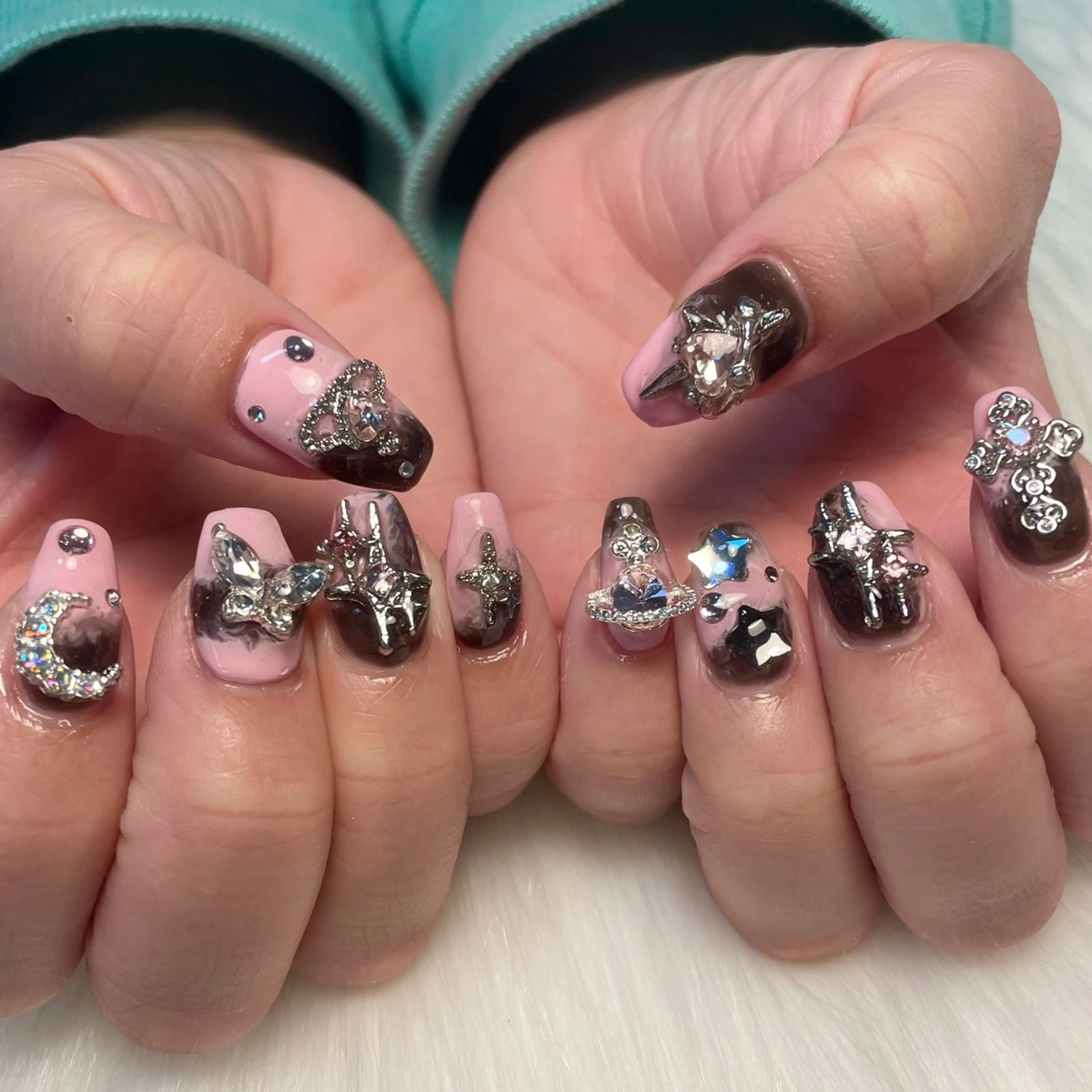 ネイル adorable 〈Kurumi〉のネイルデザイン