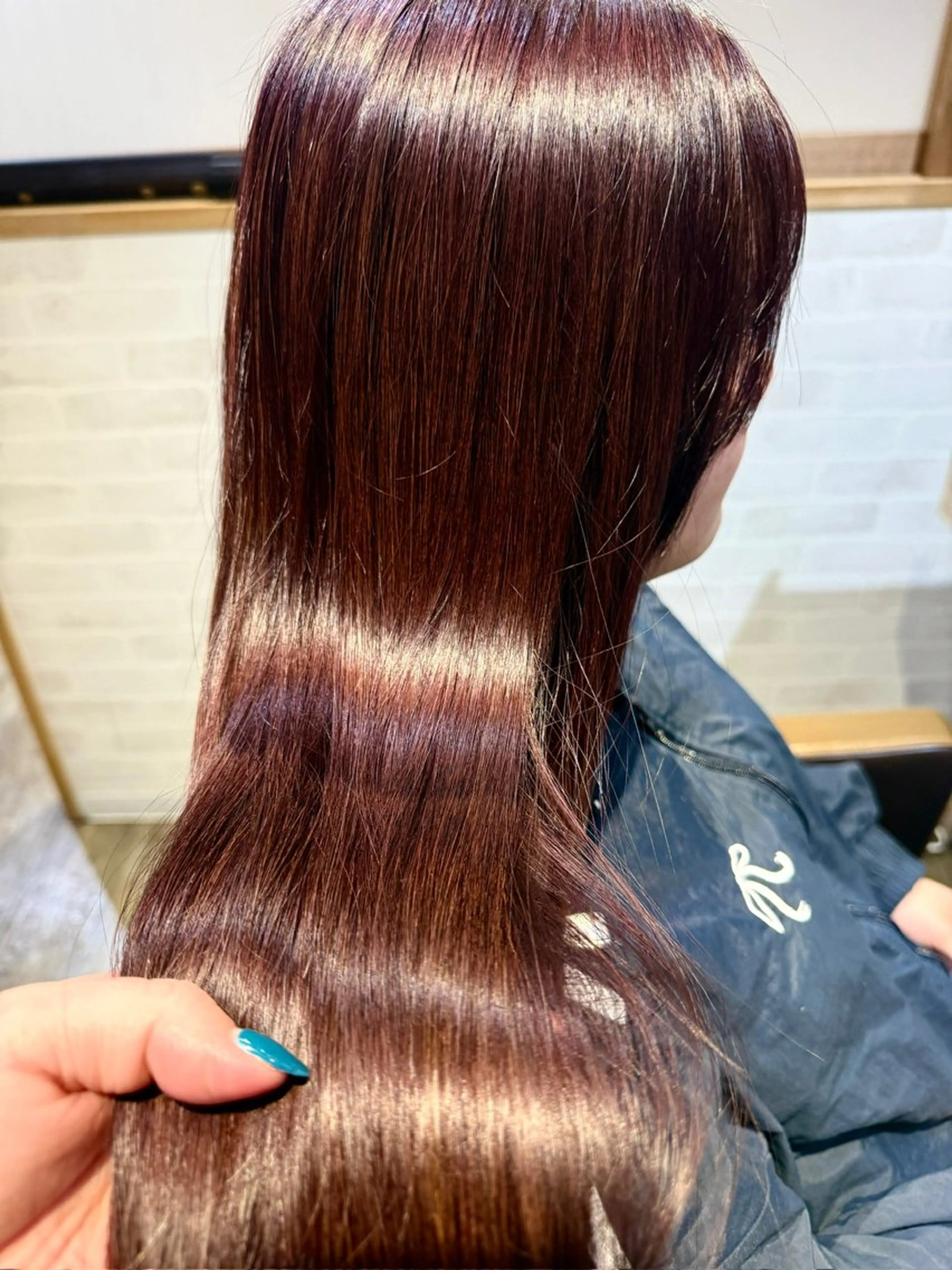 カラー ブリーチ 透明感カラー ラベンダーカラー ブリーチなしカラー ヘアカラー malibu あいかのヘアスタイル