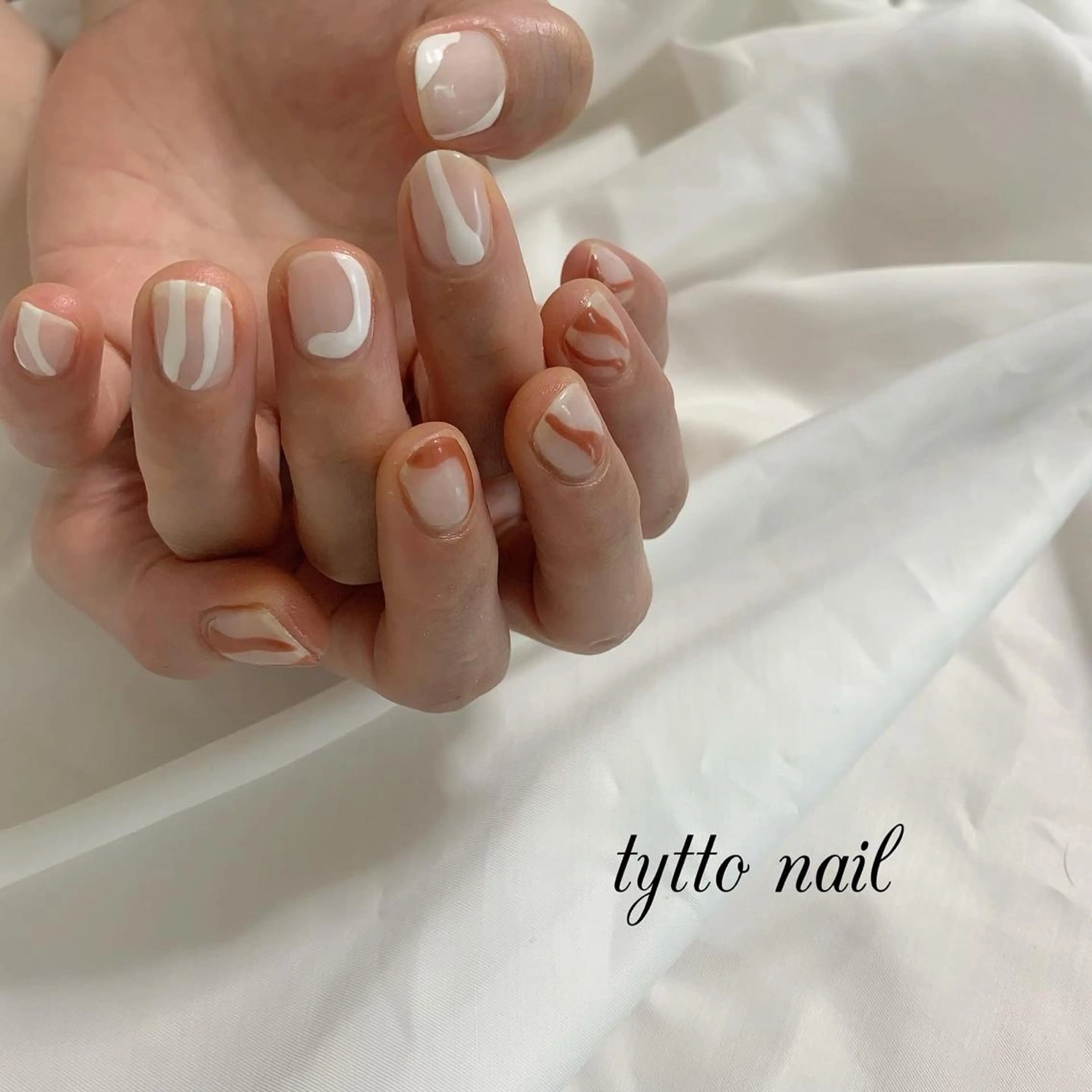 ネイル シンプルネイル 夏ネイル ホワイト ハンドネイル tytto nail ❤︎‪‪eri‪‪のネイルデザイン