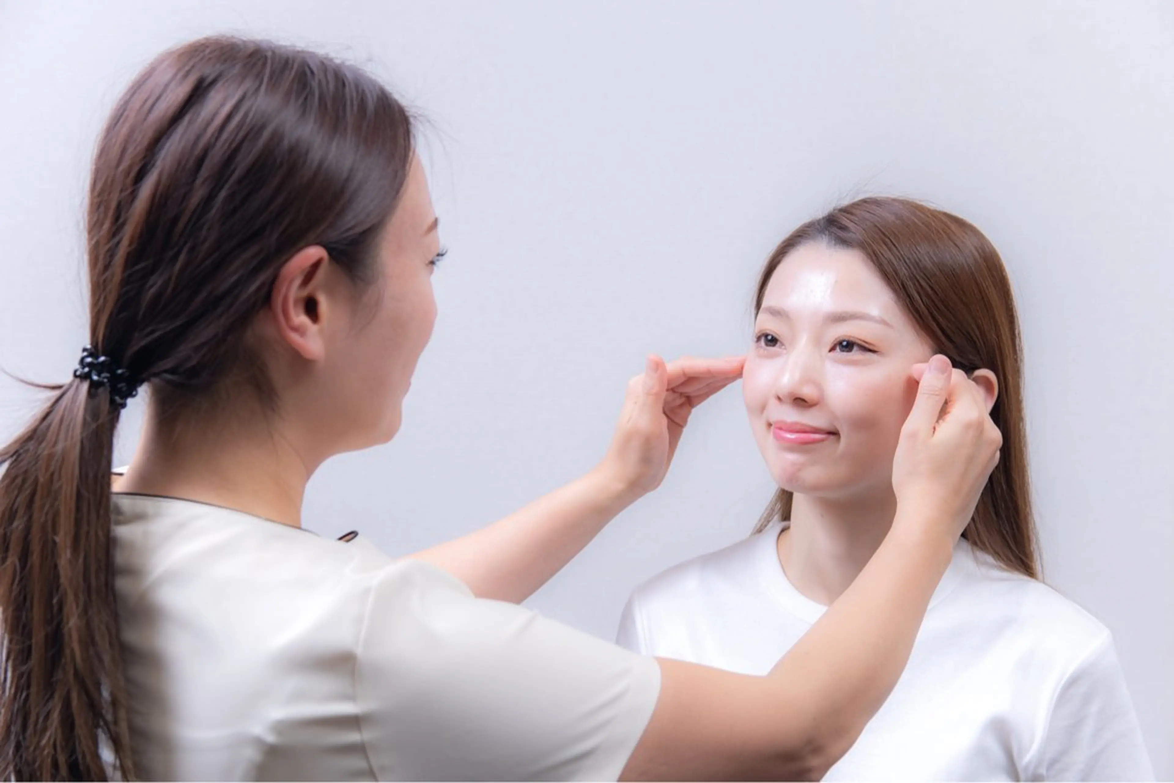 限定価格🌟【顔の歪み改善➕目の高さ調整】小顔整体コルギ+顔の歪み矯正【ドライ整体】の写真