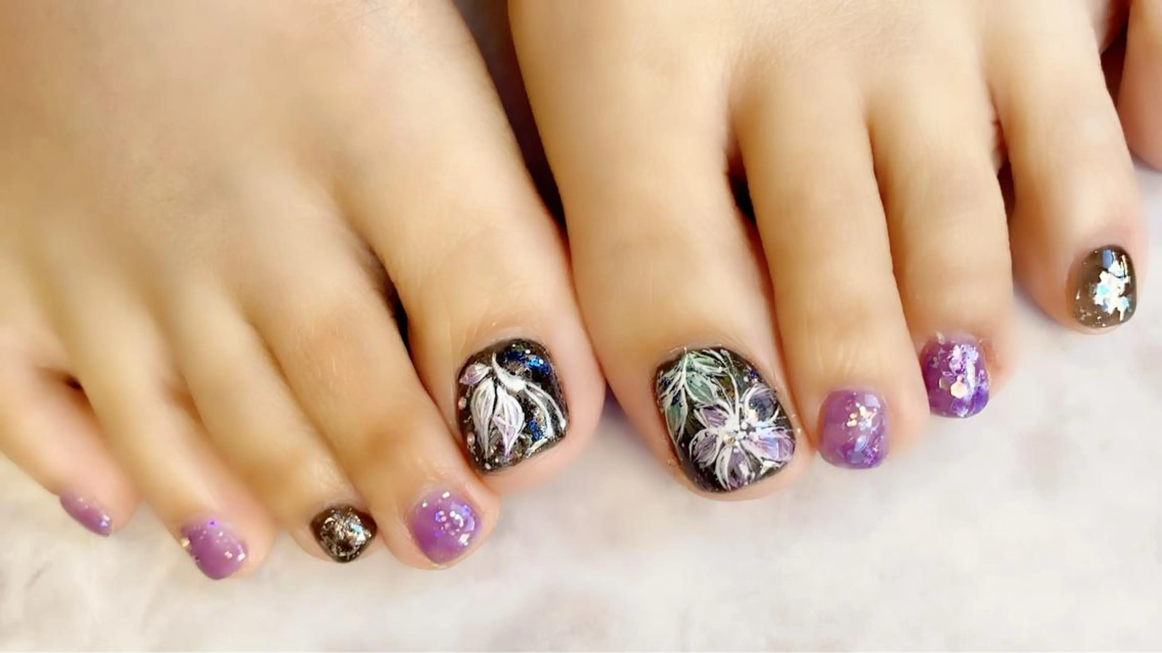 ネイル Nail salon MEGUMIのネイルデザイン