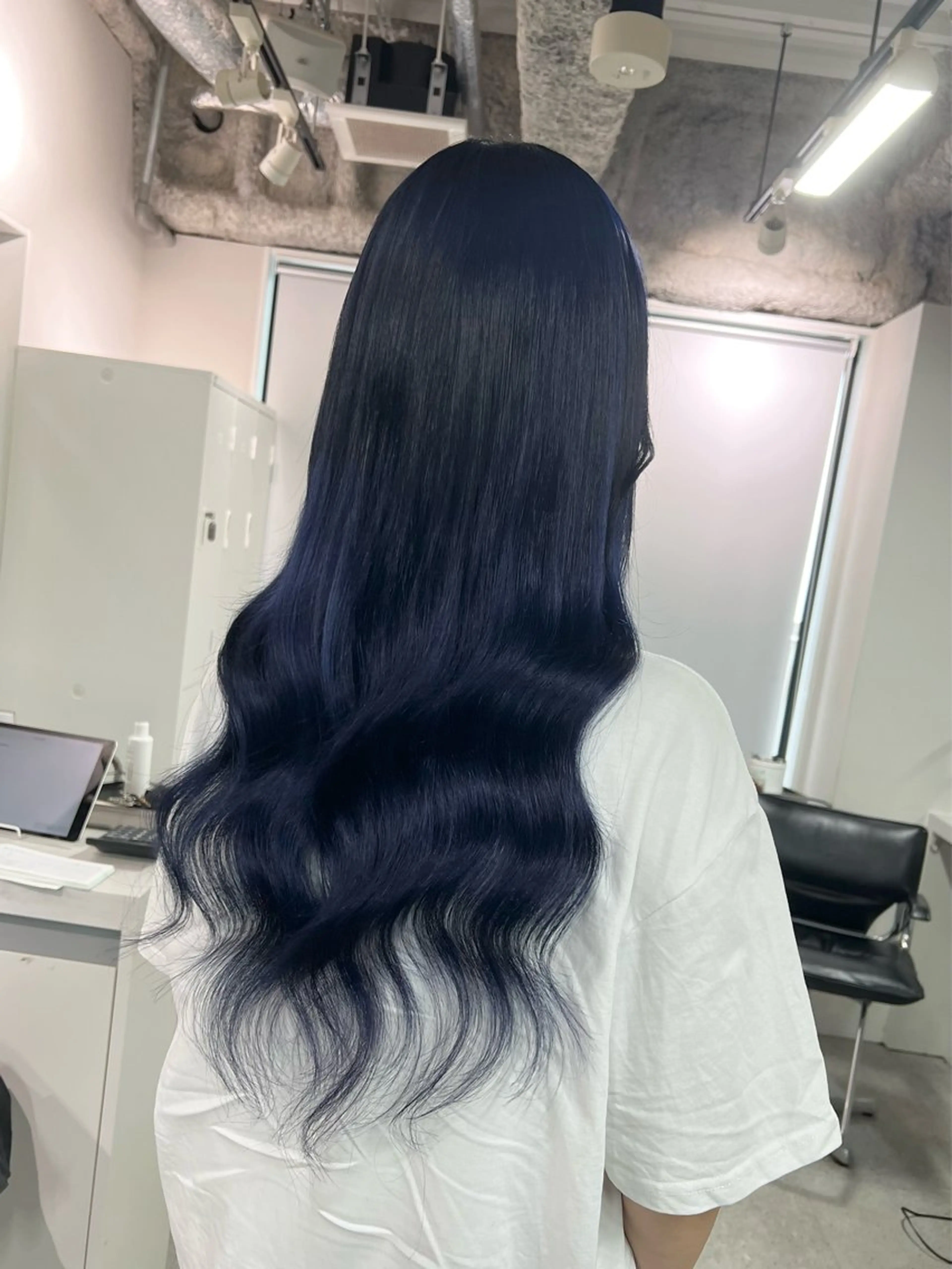 ロング カラー プルエクステ エクステ nailist mana𖤐´-のネイルデザイン