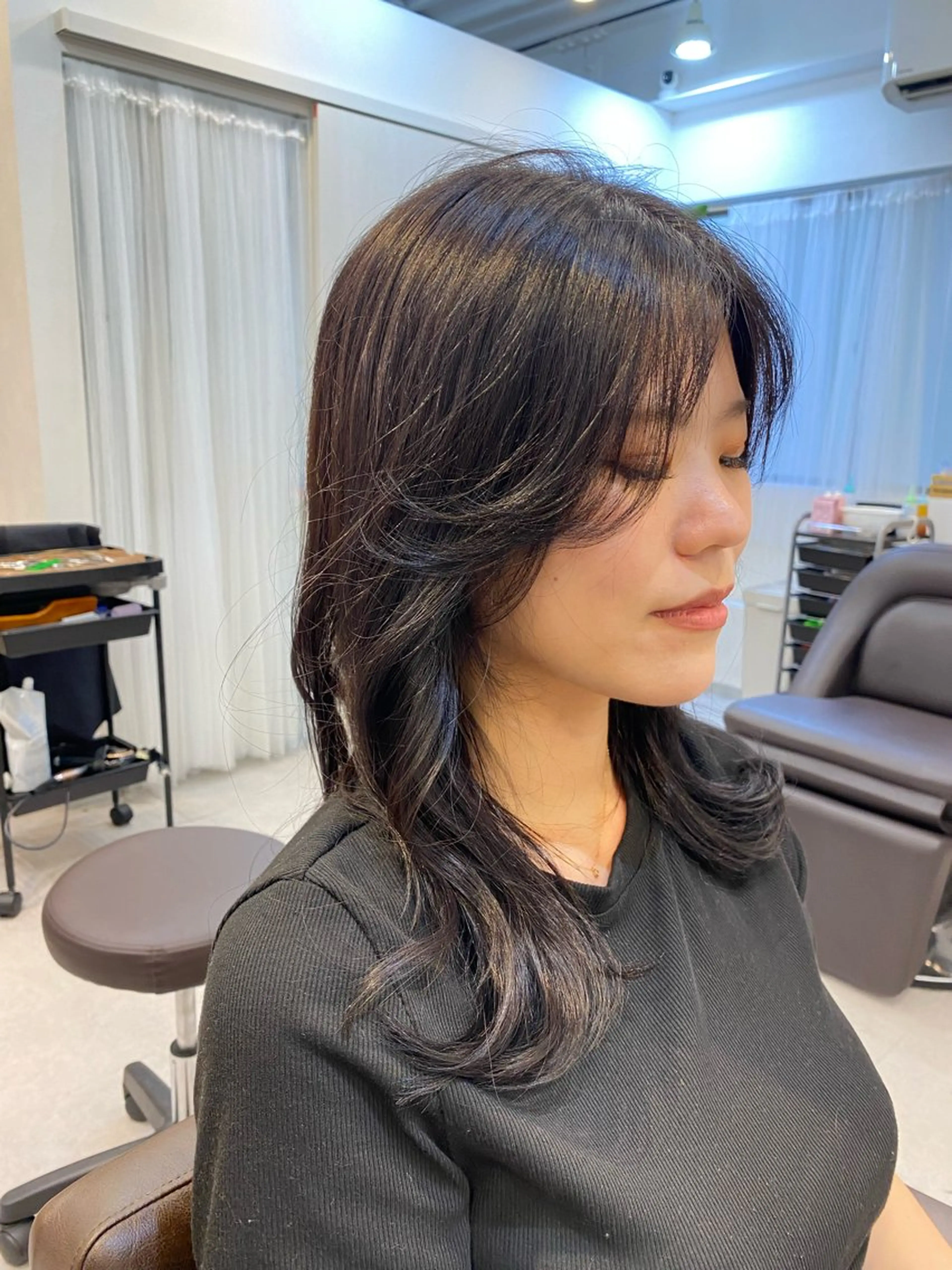 ミディアム カラー カット ヘアカラー トリートメント 似合う髪型が 分からない方へのヘアスタイル