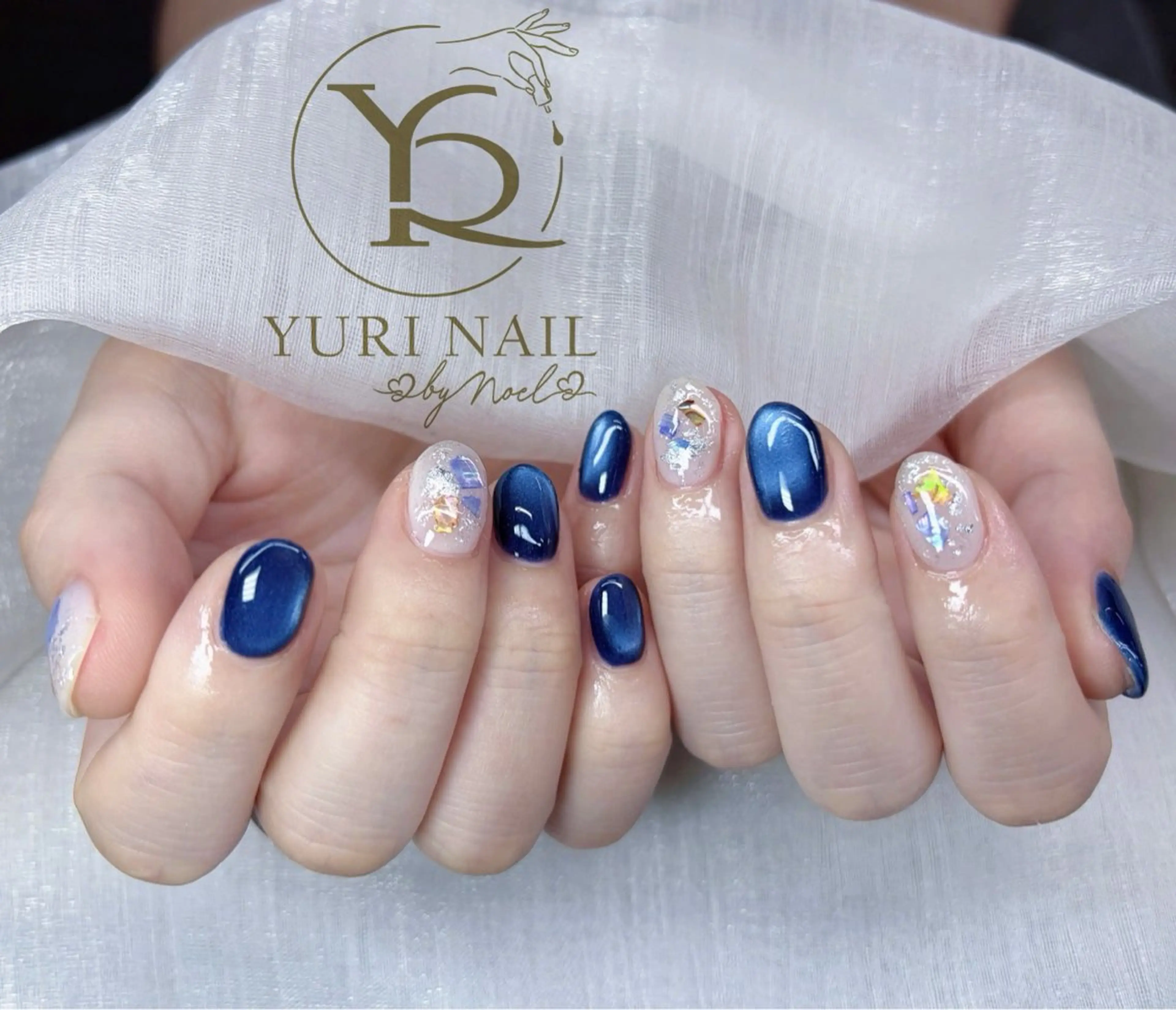 ネイル オーロラネイル ブルー チークネイル フレンチネイル グラデーション YURI Nail Funabashiのネイルデザイン
