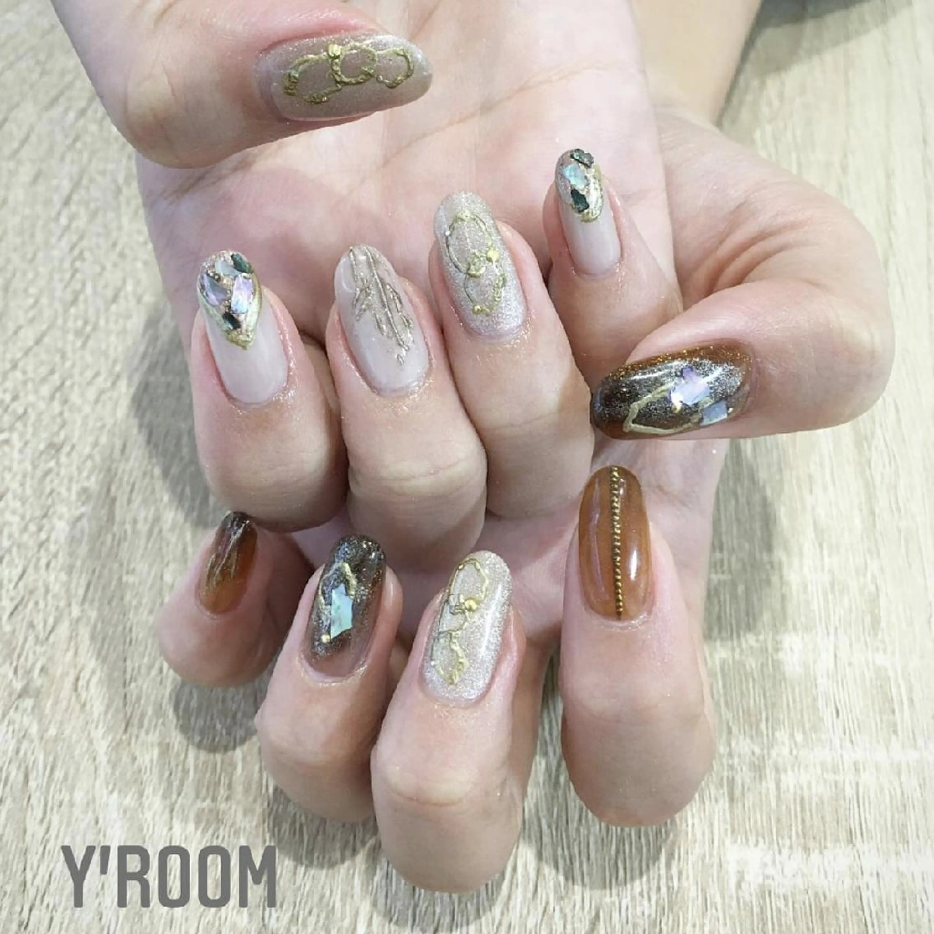 ネイル ジェルネイル ニュアンスネイル ワンカラーネイル パラジェル 夏ネイル YUKA （ネイリスト）のネイルデザイン