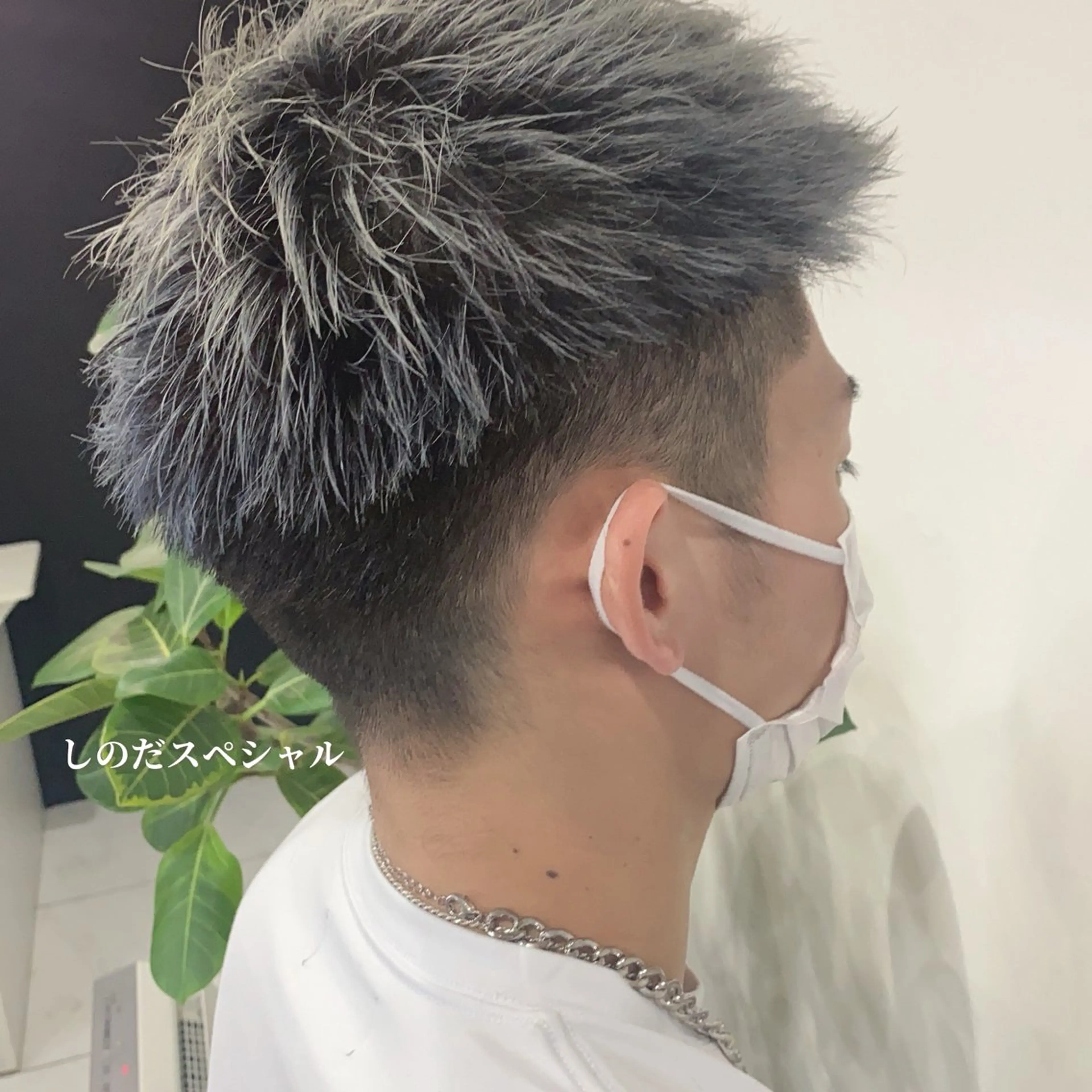 ショート カラー メンズ モヒカン 🦖店長🦖pino #しのだスペシャルのヘアスタイル