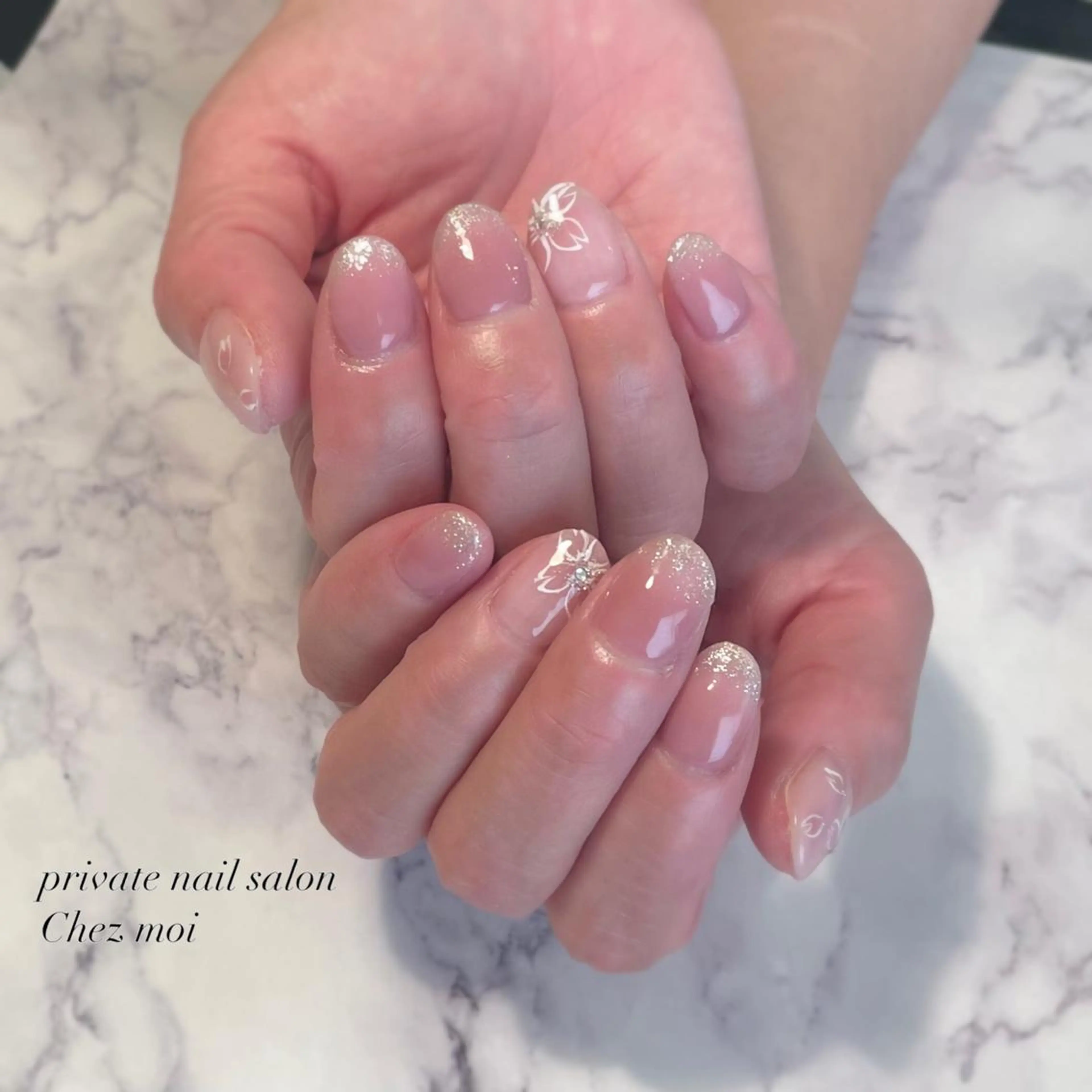 ネイル KOMINE TOMOKOのネイルデザイン