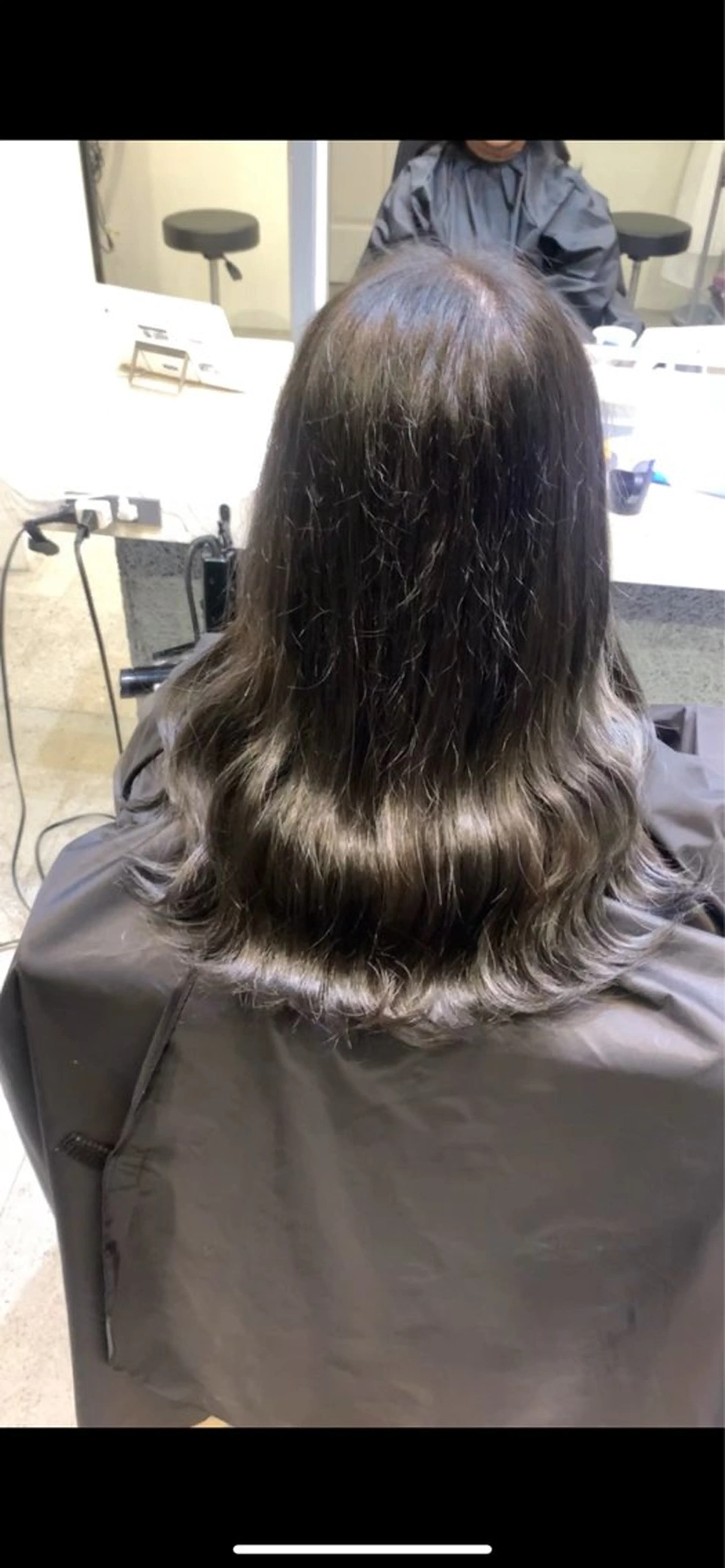 セミロング カラー Agu peachのヘアスタイル