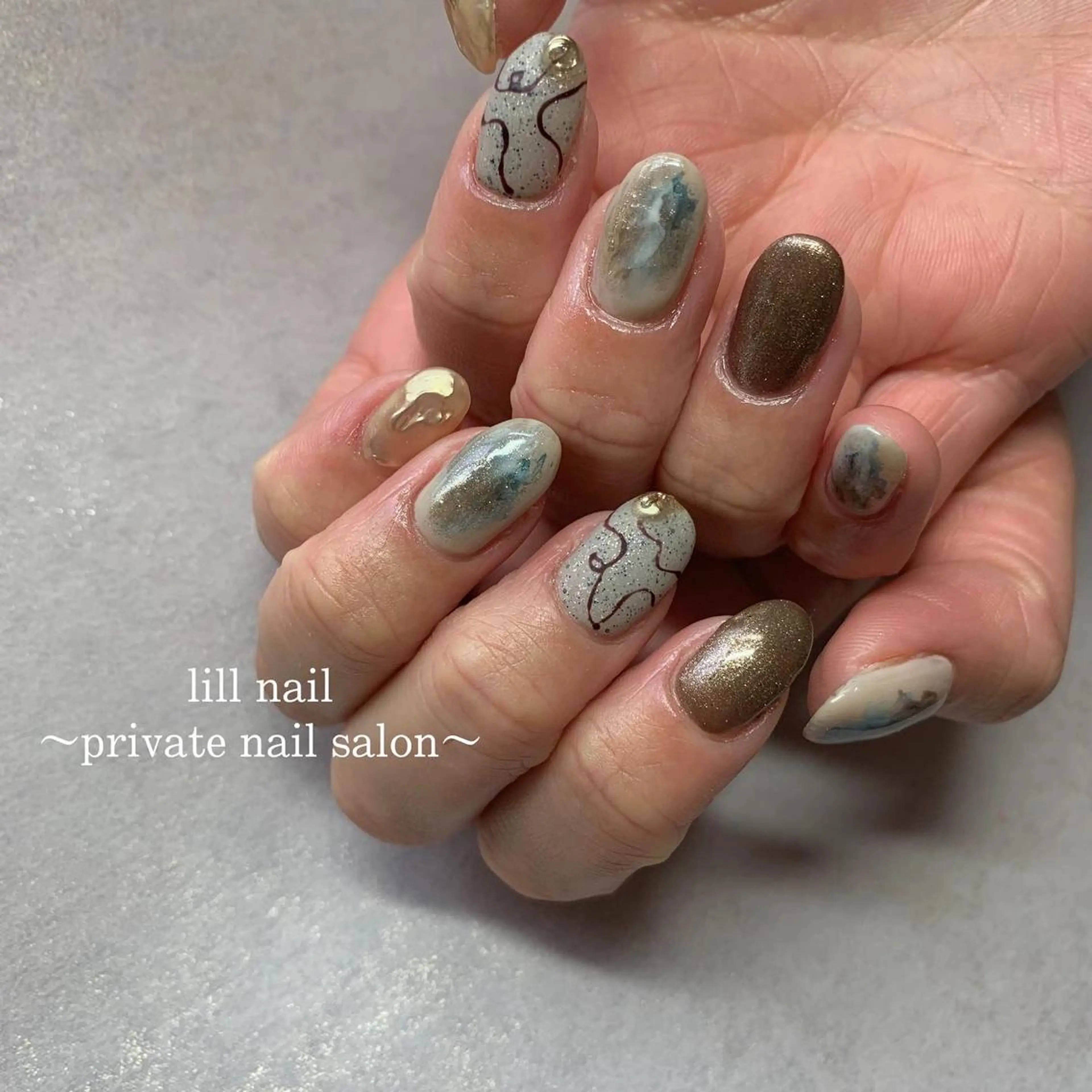 ミディアム pllia beautyのネイルデザイン