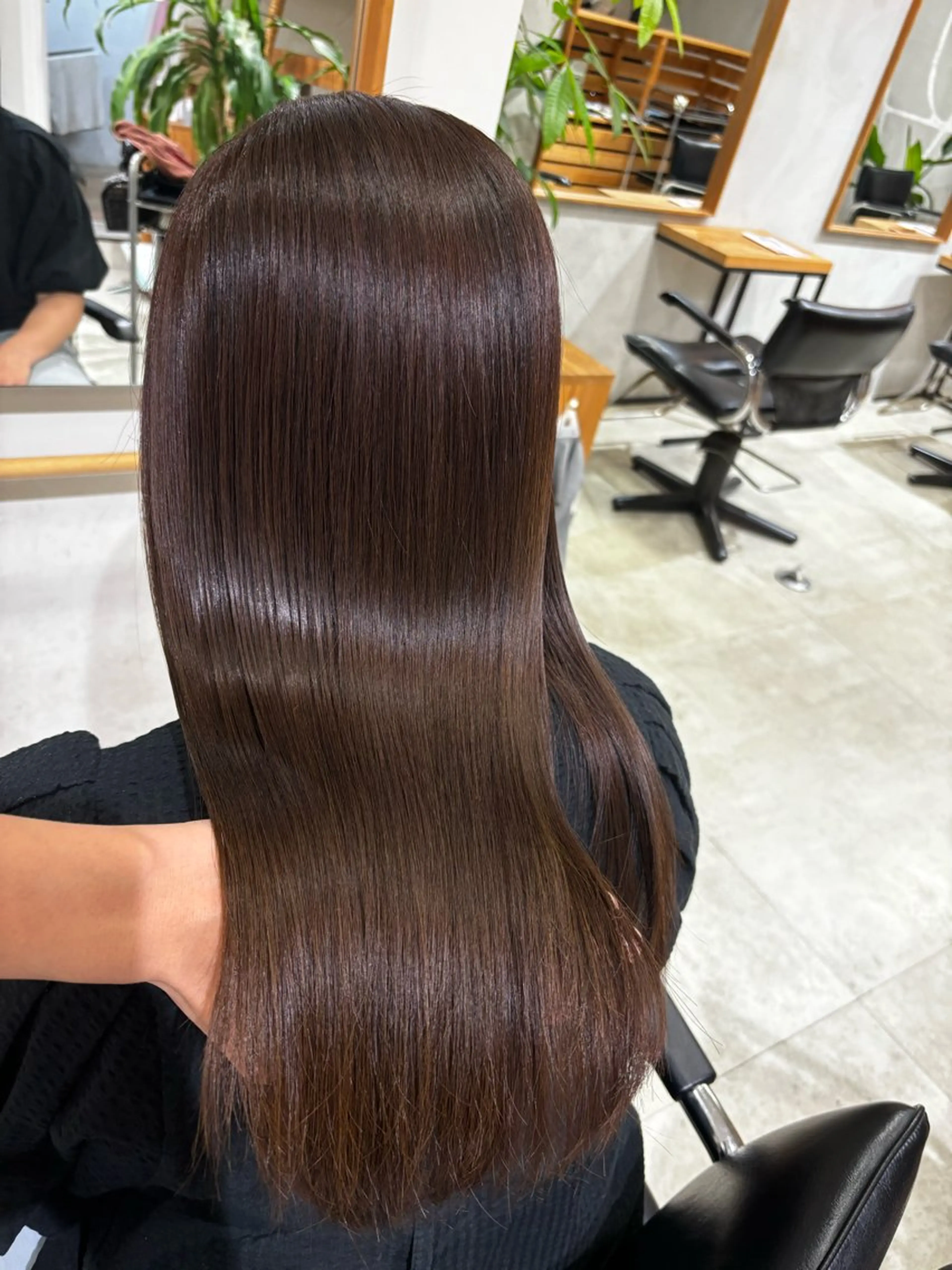 ロング カット ヘアカラー トリートメント hoNua. 栄/透明感カラーのヘアスタイル