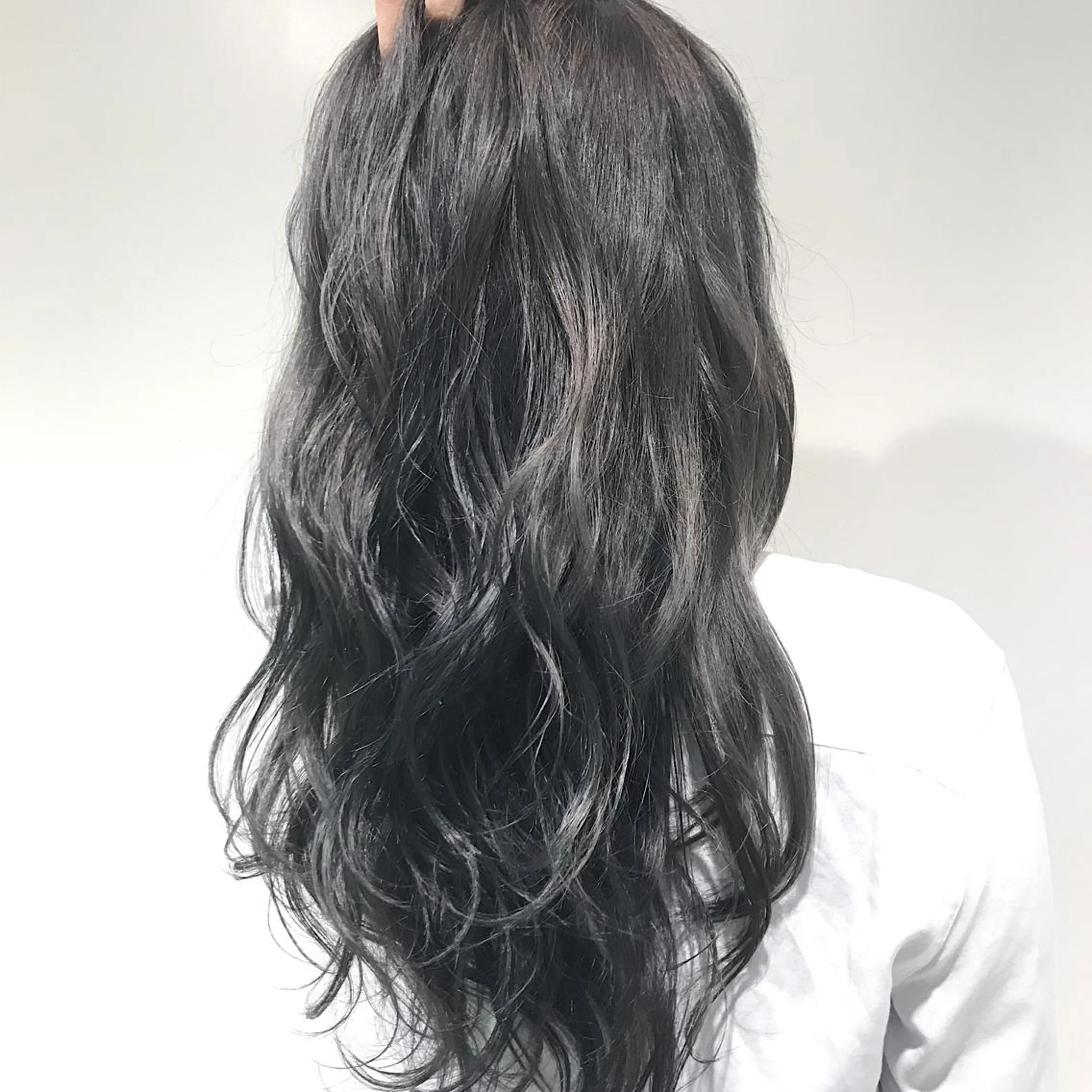 ロング カラー ヘアアレンジ Zina渋谷エリア マネージャShionのヘアスタイル