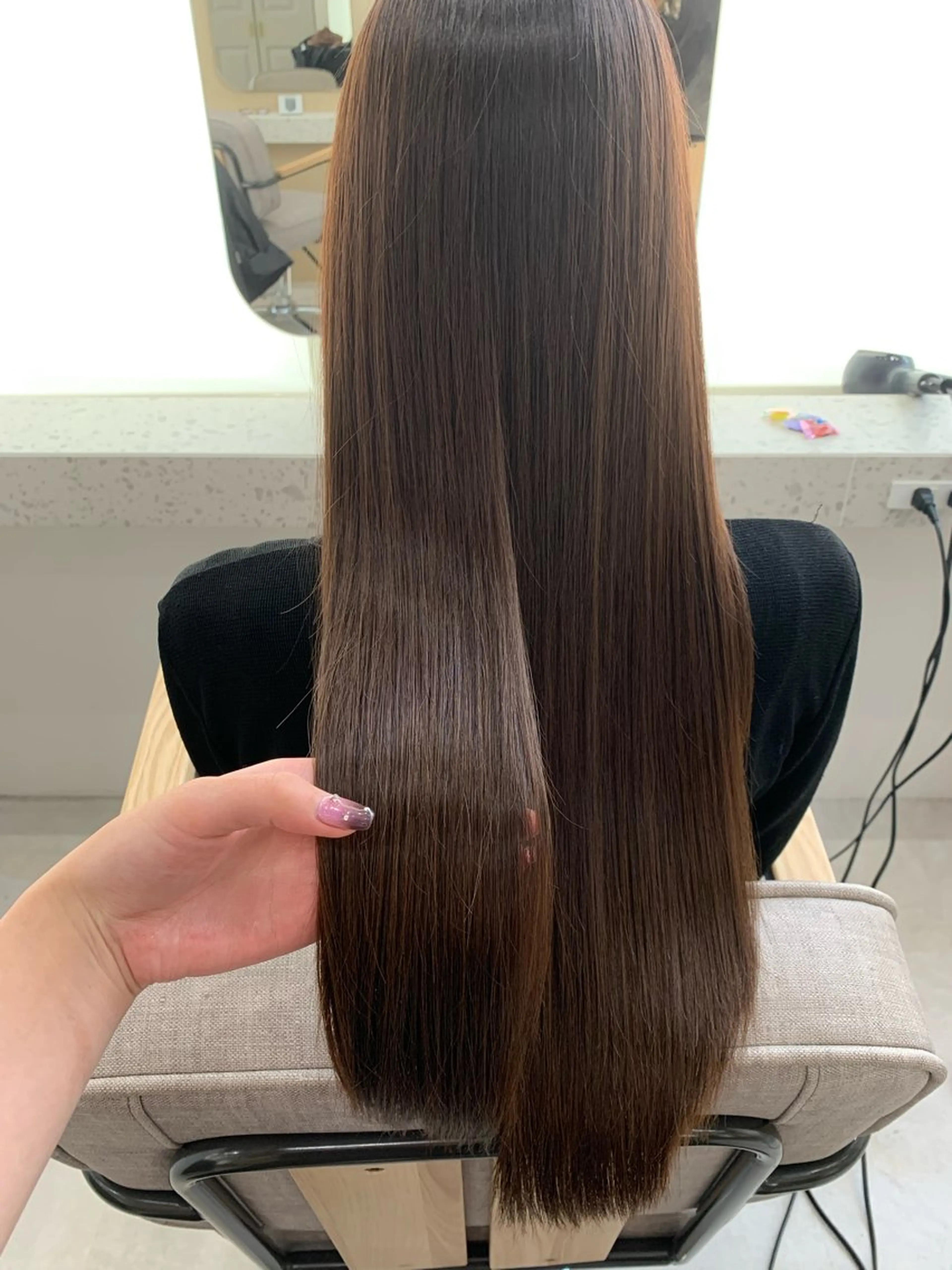 【迷ったらコチラ】髪質改善TR+ヒアルロン酸inケアカラー+似合わせ小顔カット✂️の写真