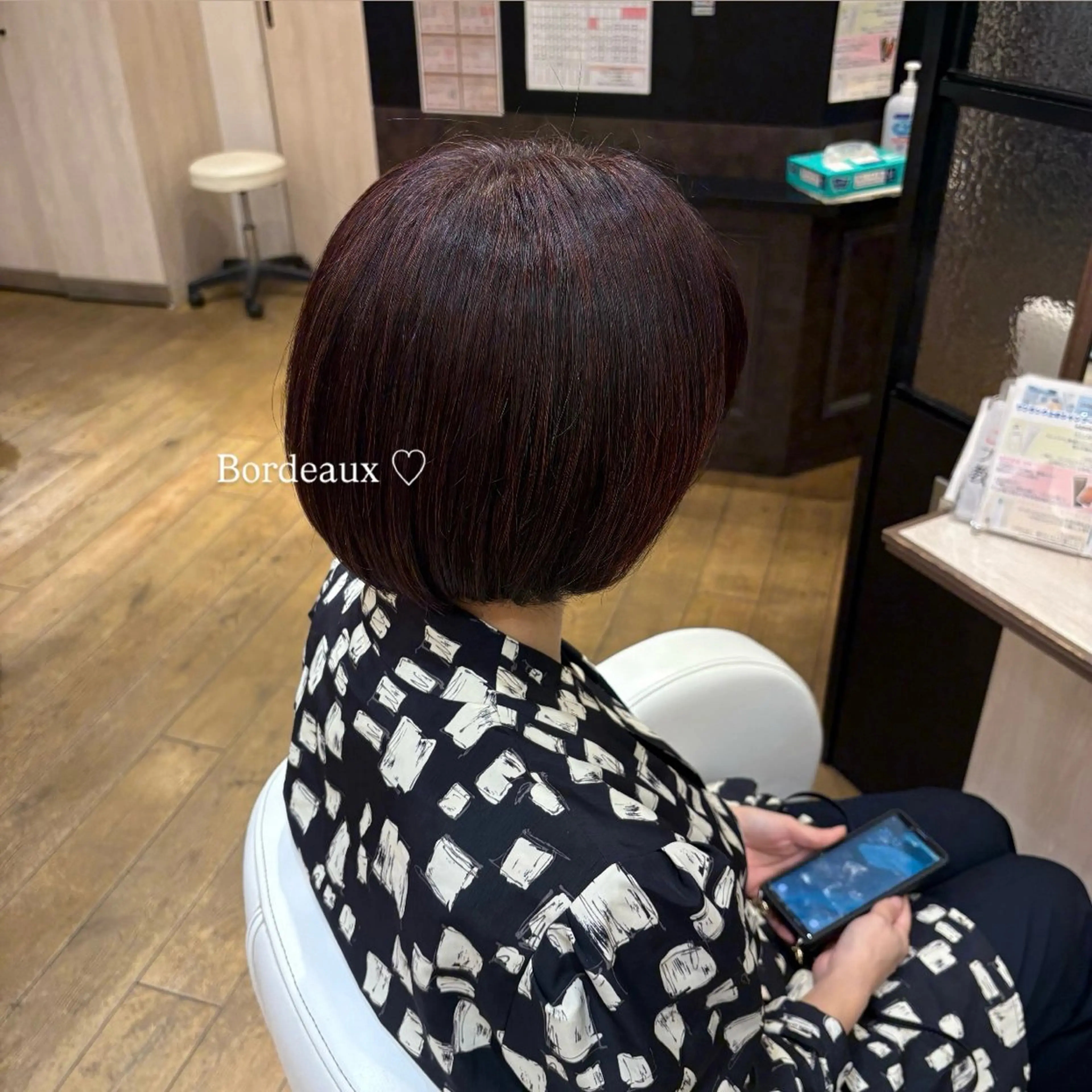 ショート カラー ボルドーカラー カット 🫧 河内 瑠莉  🫧のヘアスタイル