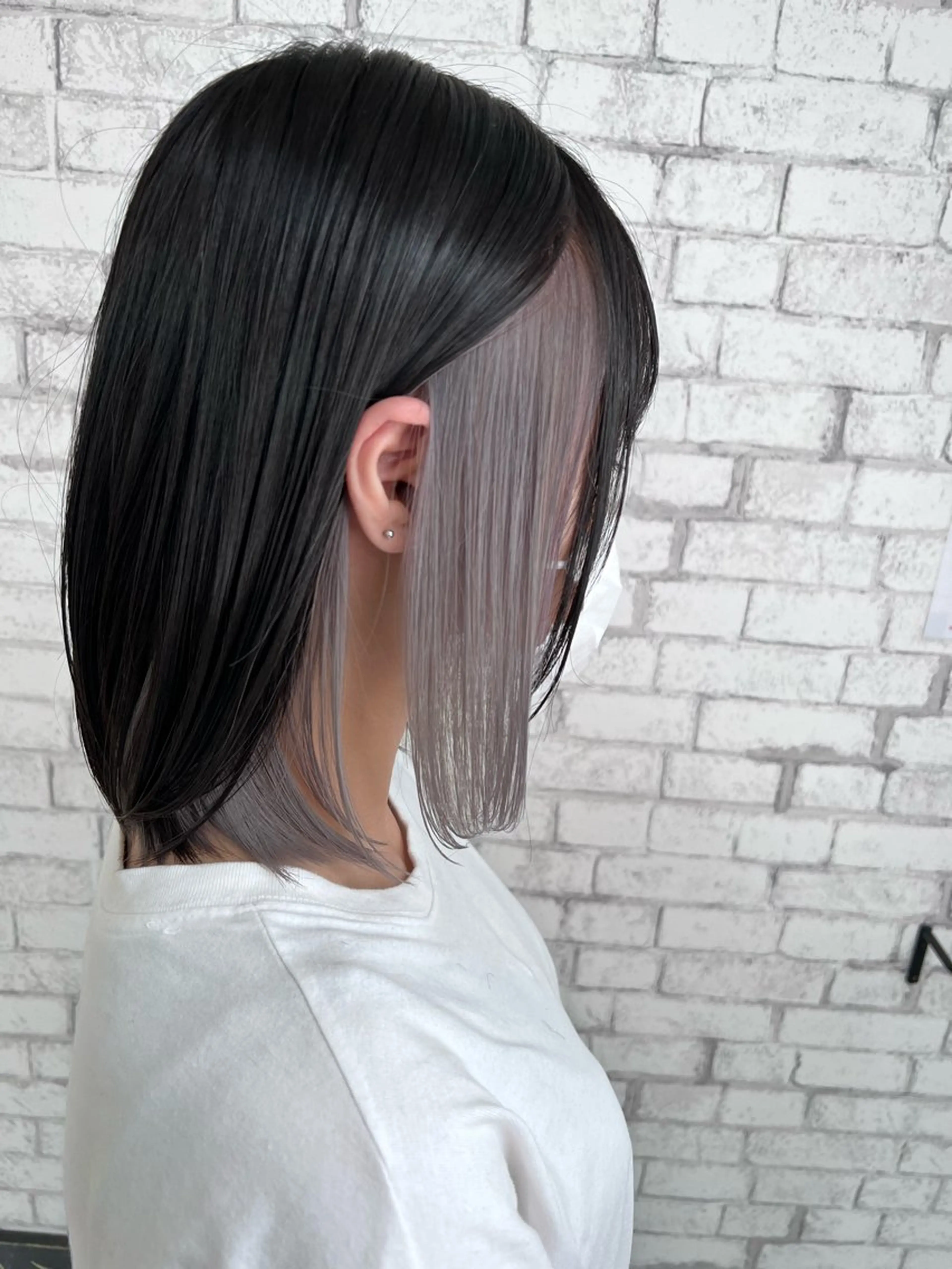 ミディアム カラー インナーカラー ヘアカラー トリートメント VIRAL ヴァイラルのヘアスタイル