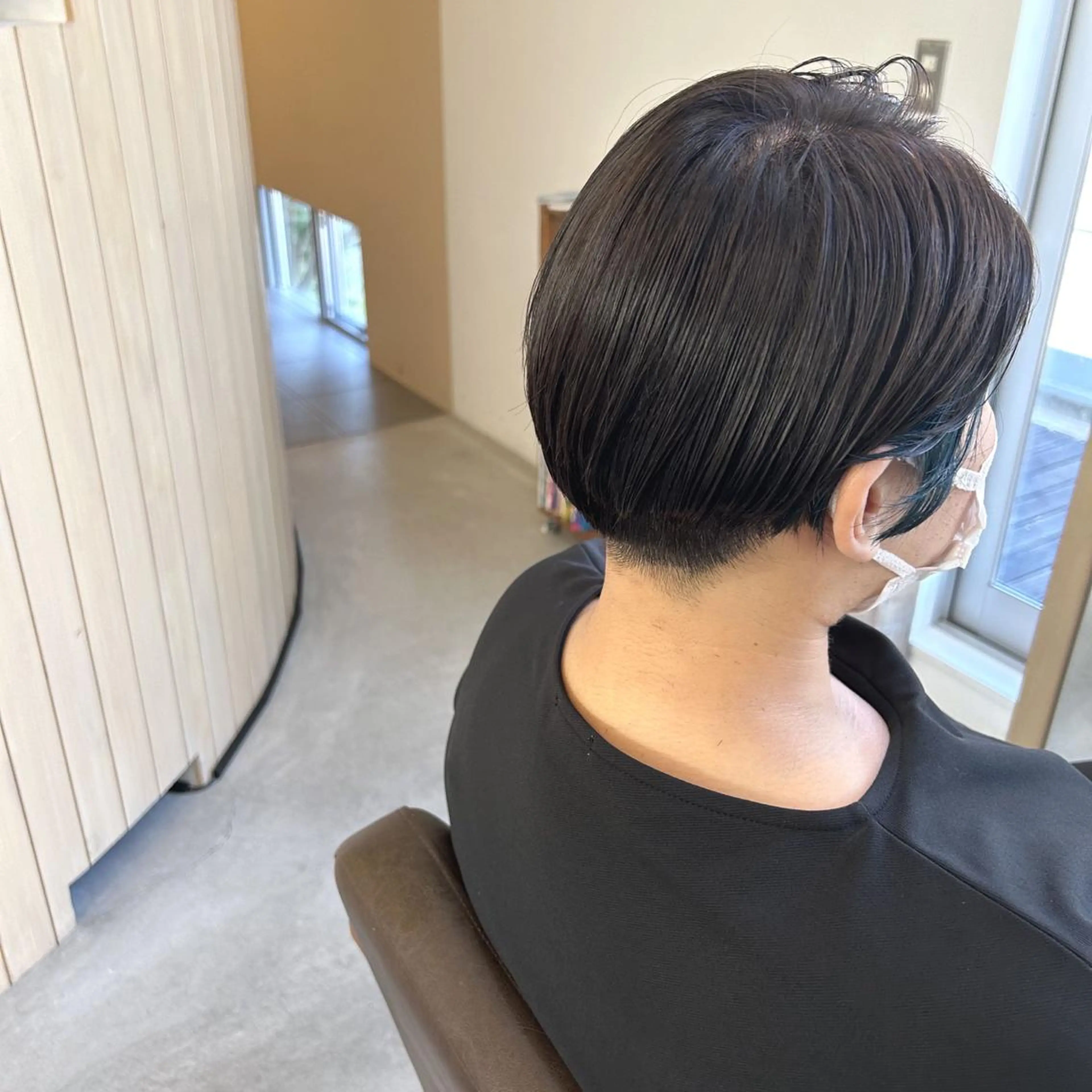 ショート カット ヘアカラー 綿貫 美雪のヘアスタイル