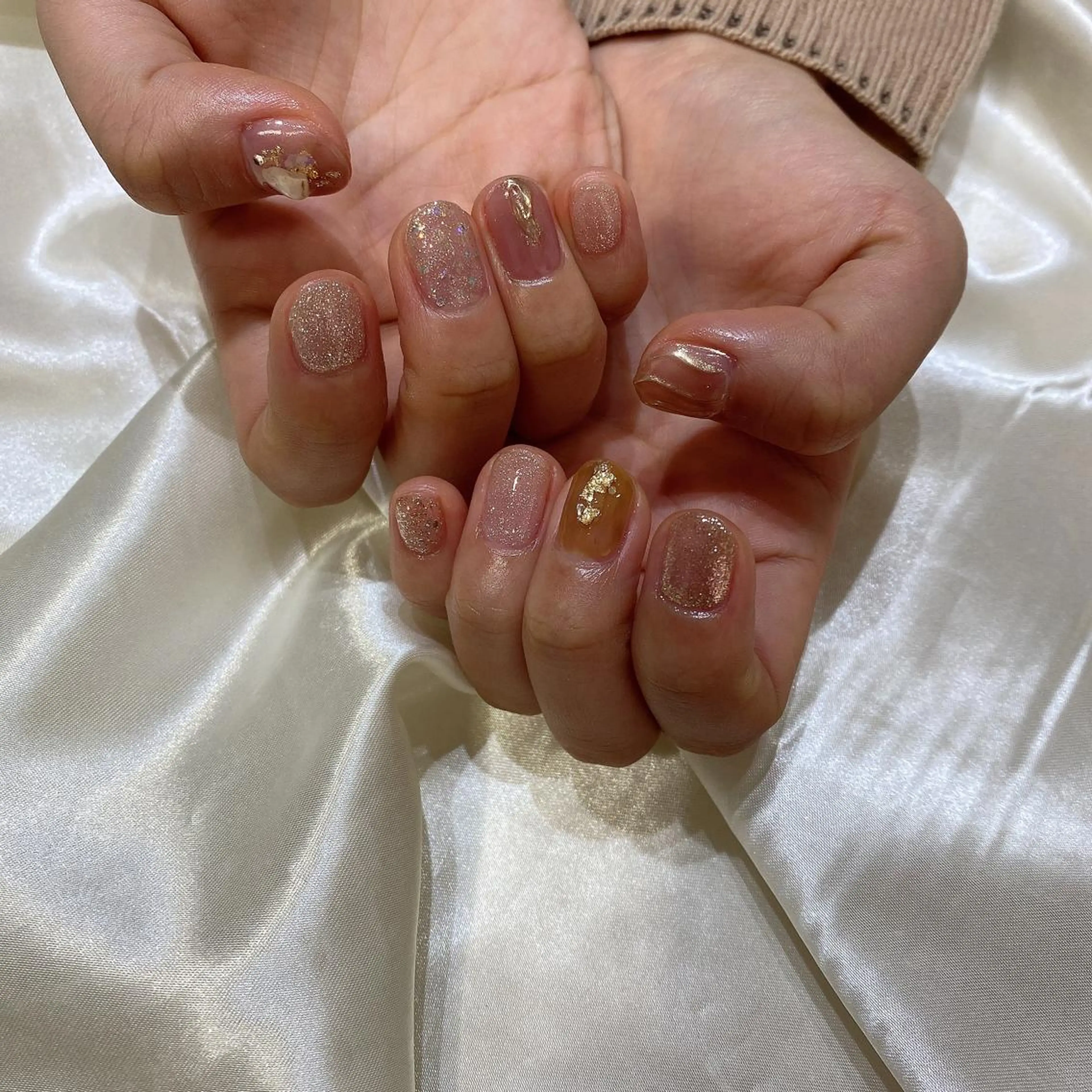 ネイル ハンドネイル 西岡 杏のネイルデザイン