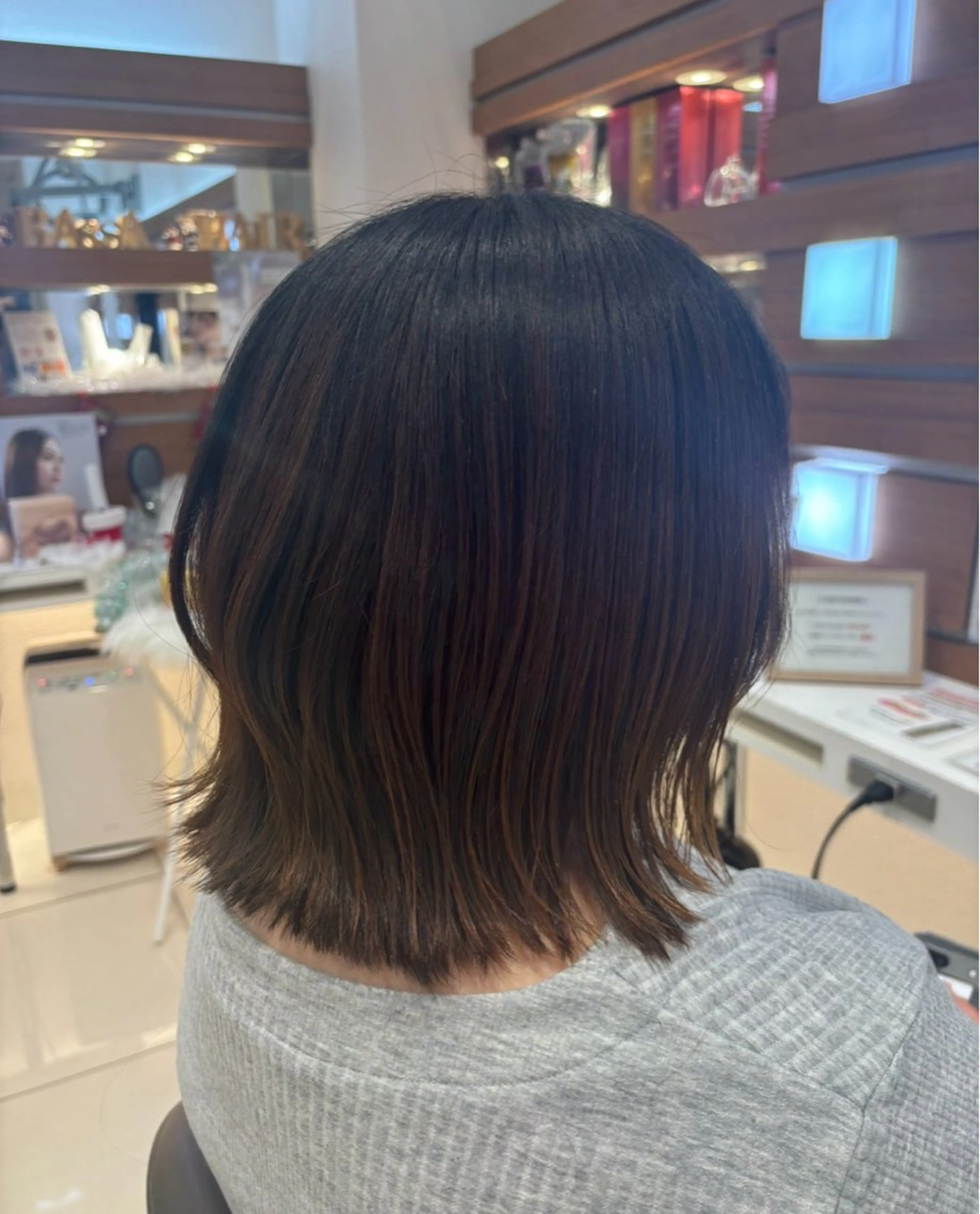 セミロング 🫧【ちゅるんカラ ー】あいみ🫧のヘアスタイル