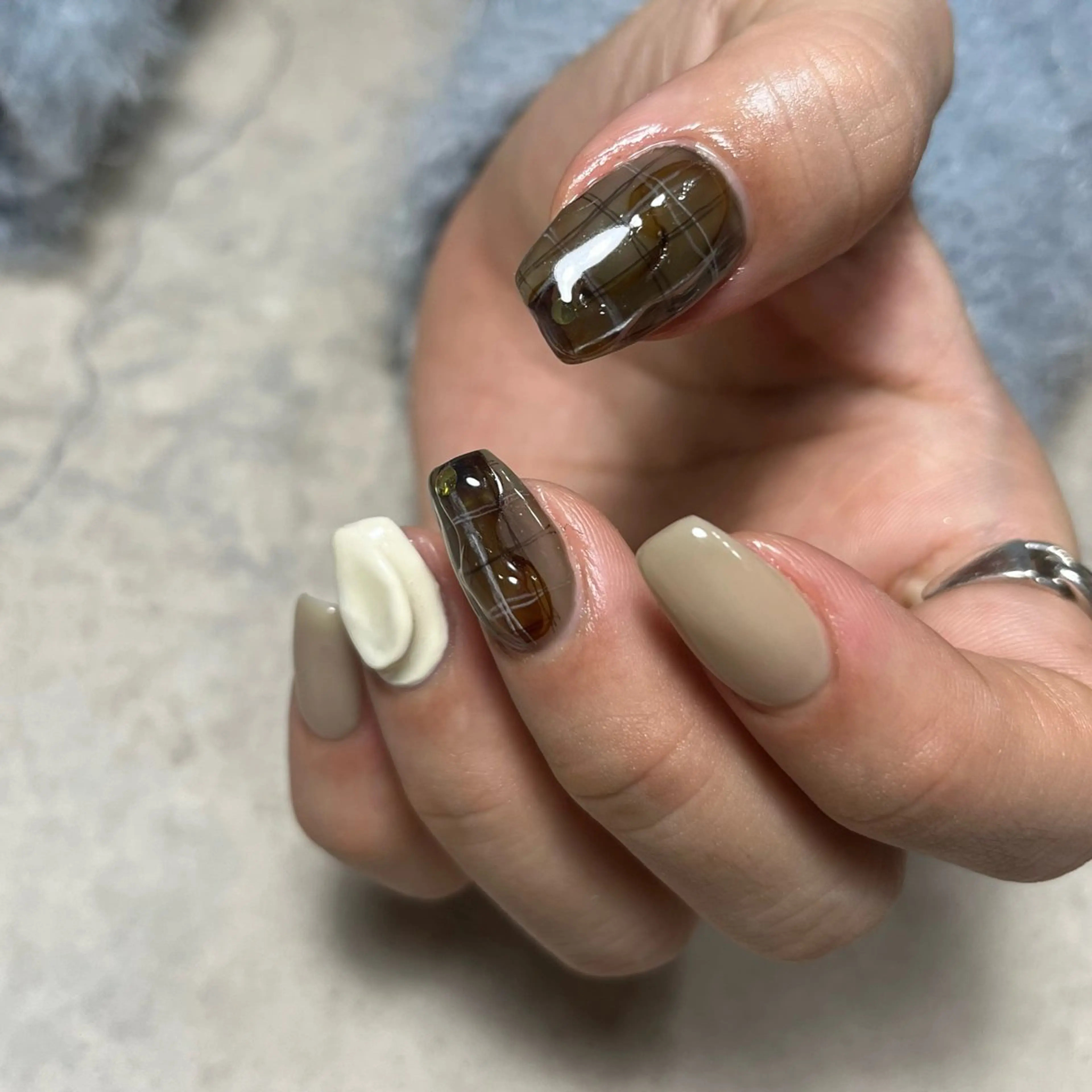 ネイル グリーン 持ち込み ハンドネイル vegh. nail／阿波座のネイルデザイン