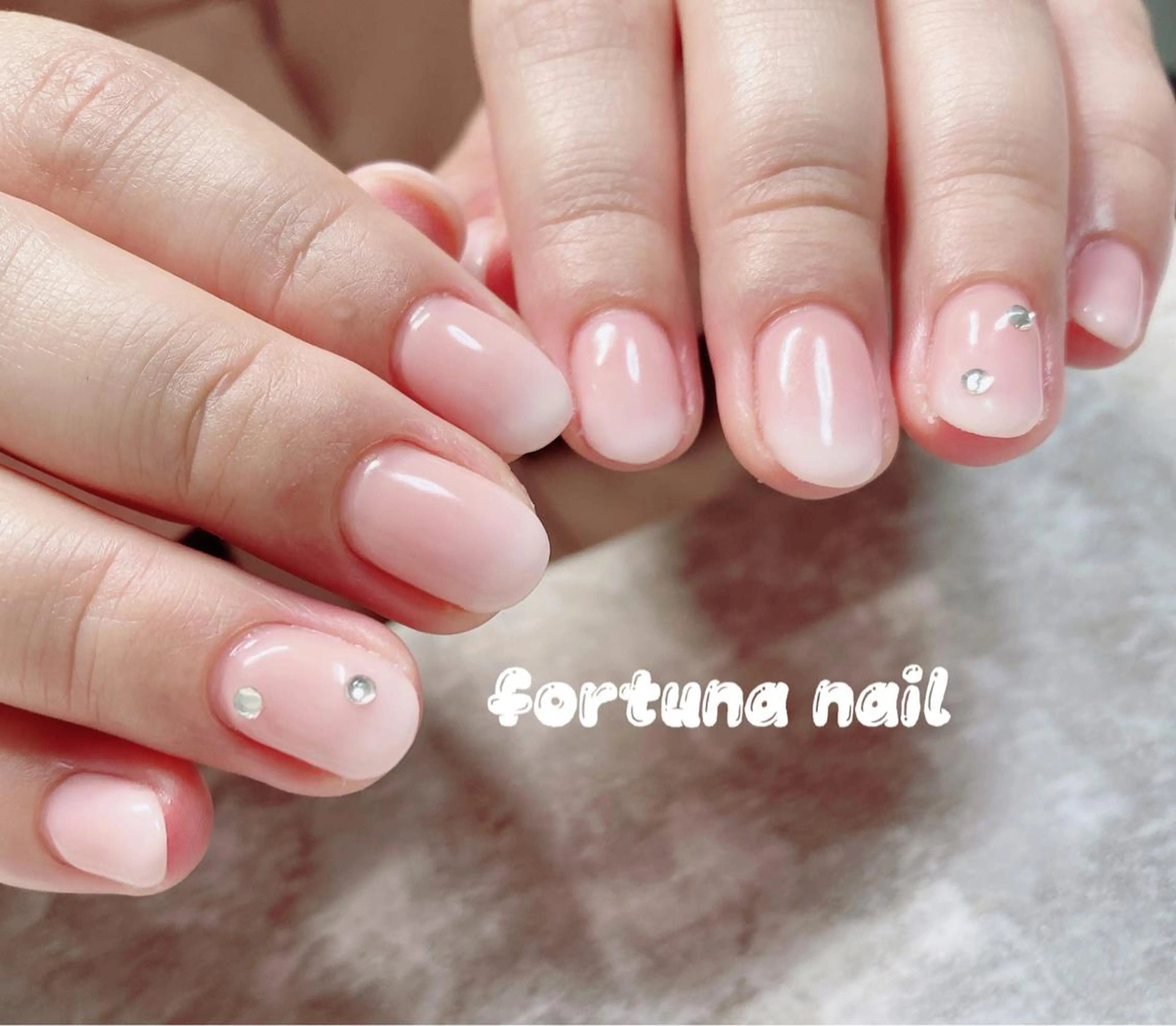 ネイル ハンドネイル ハンドケア Nail •Head スパFortunaのネイルデザイン