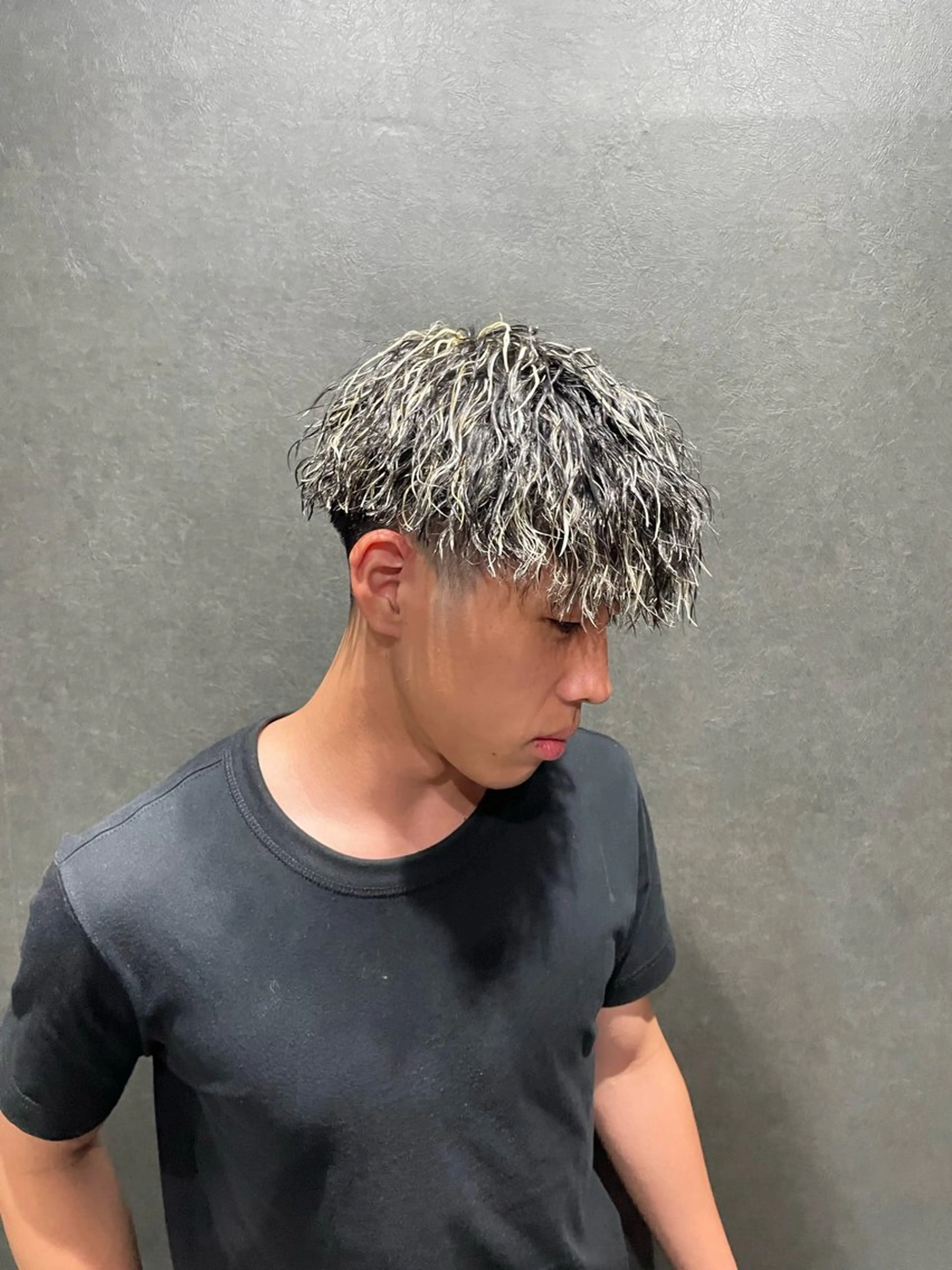 カラー パーマ メンズ カット ヘアカラー パーマ Les Mainsのヘアスタイル