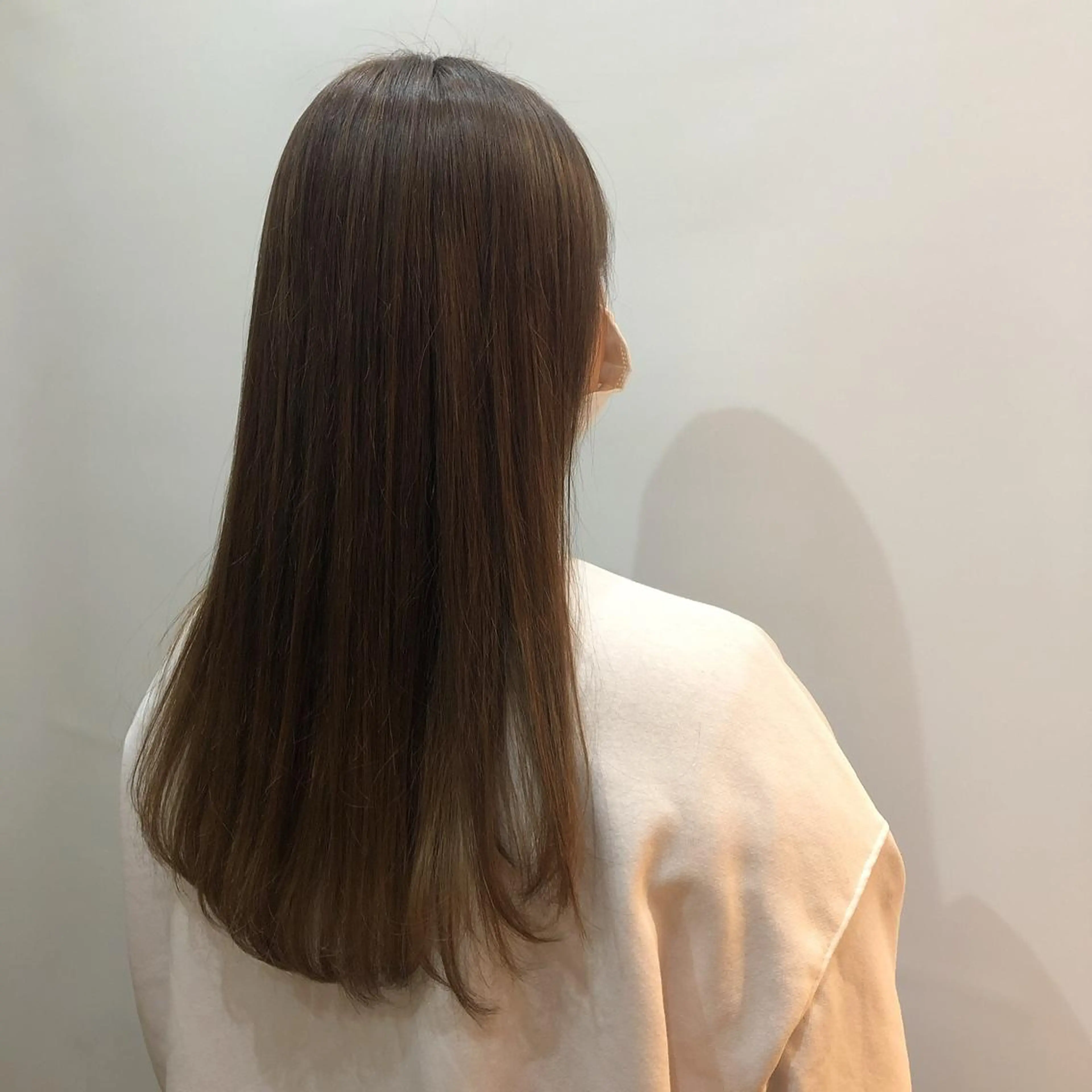 ロング カラー ブリーチ 透明感カラー ダブルカラー 高山🐬髪質改善 池袋で縮毛矯正のヘアスタイル