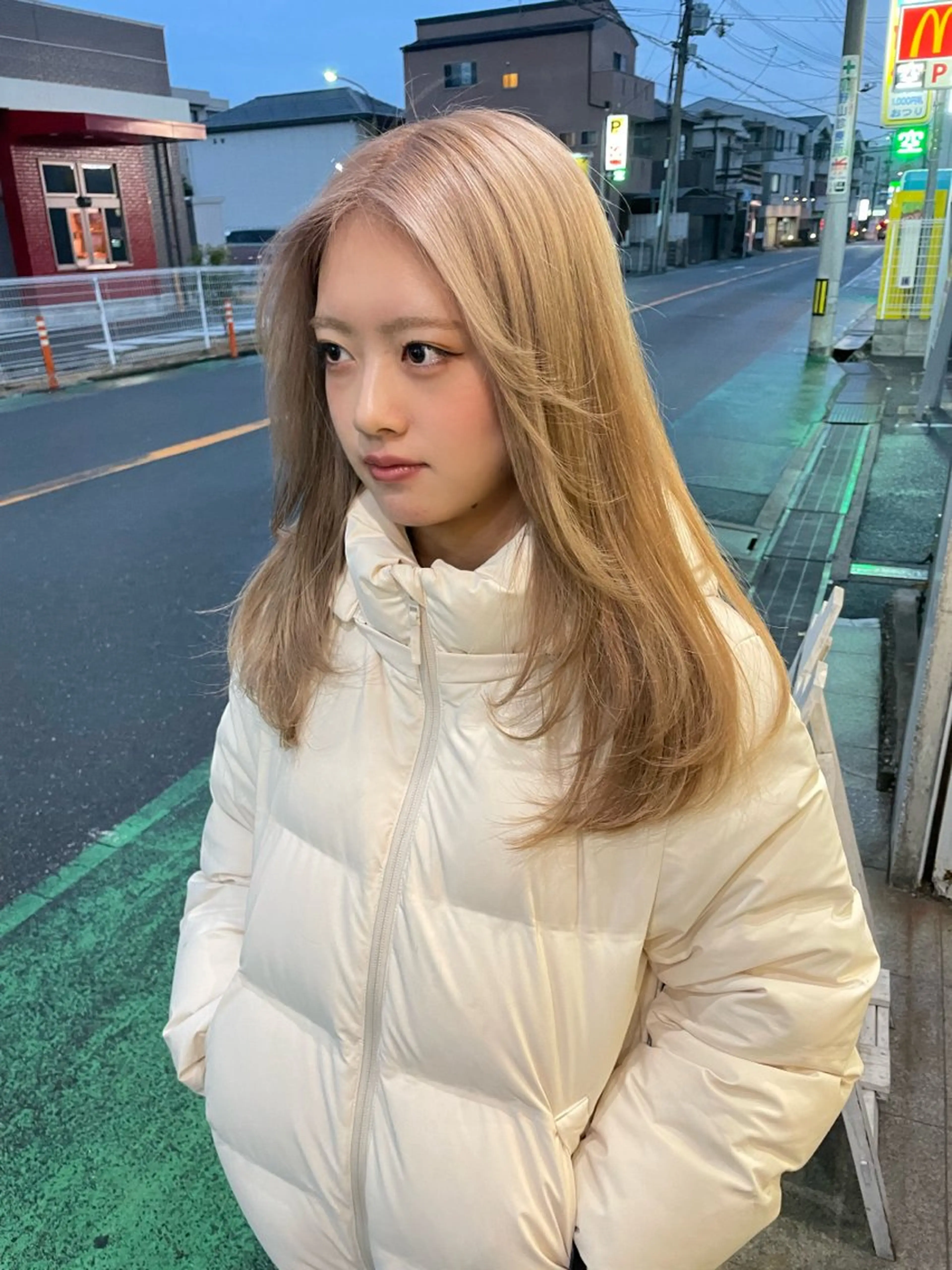 ロング カラー ヘアカラー シモダ クルミのヘアスタイル