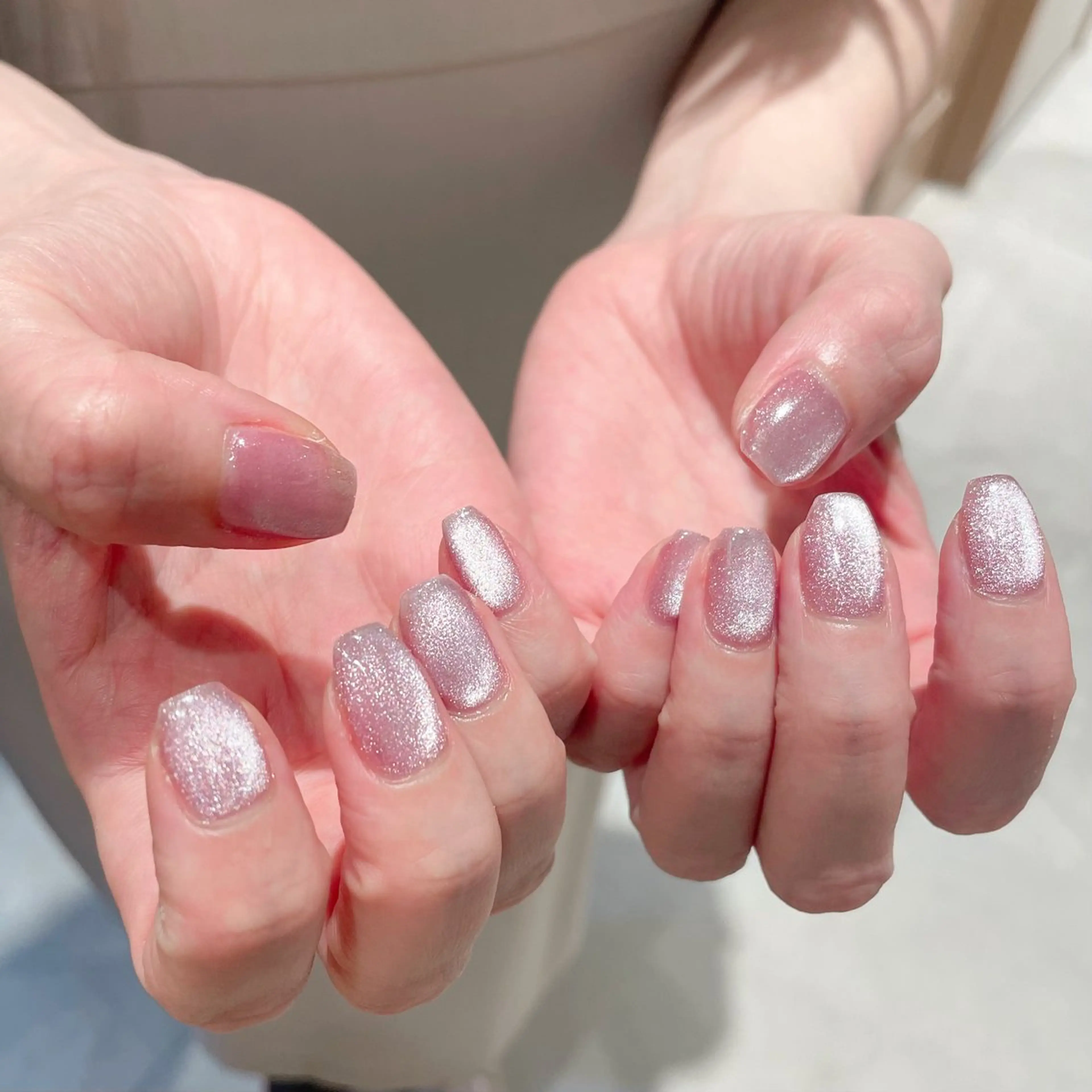 ネイル Rika🌼 シンプル•マグネットのネイルデザイン