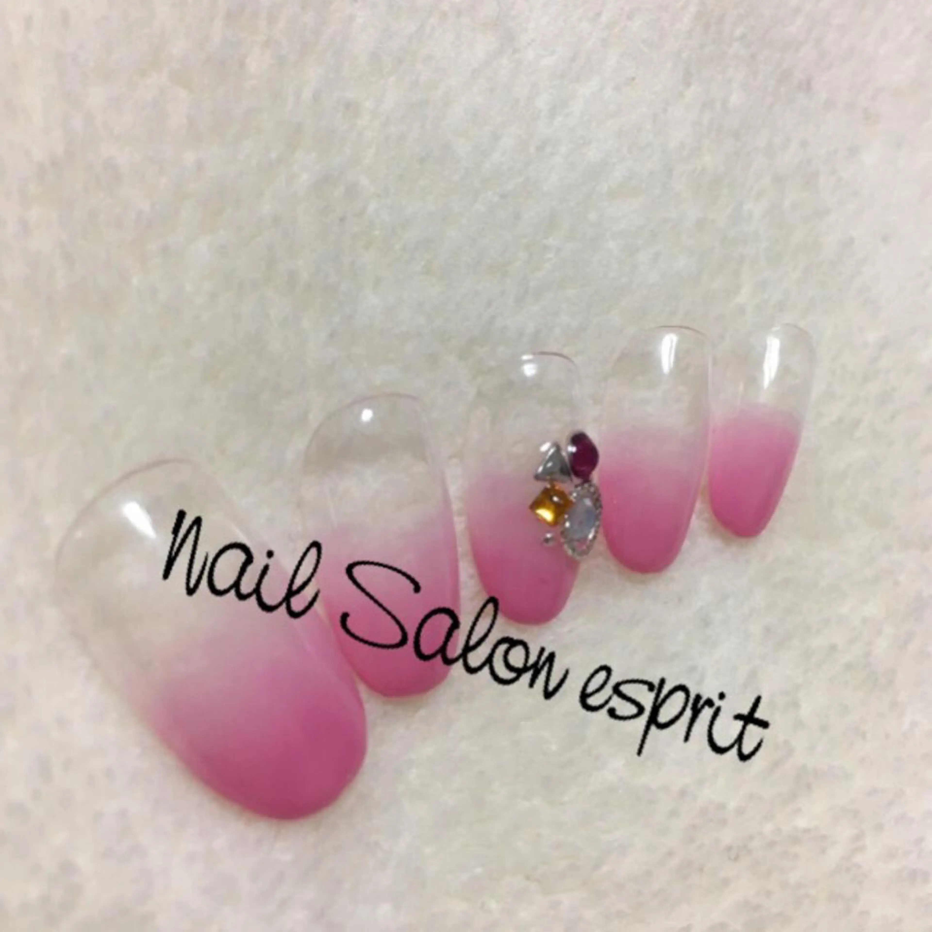 ネイル グラデーション ピンク Nail Salon espritのネイルデザイン
