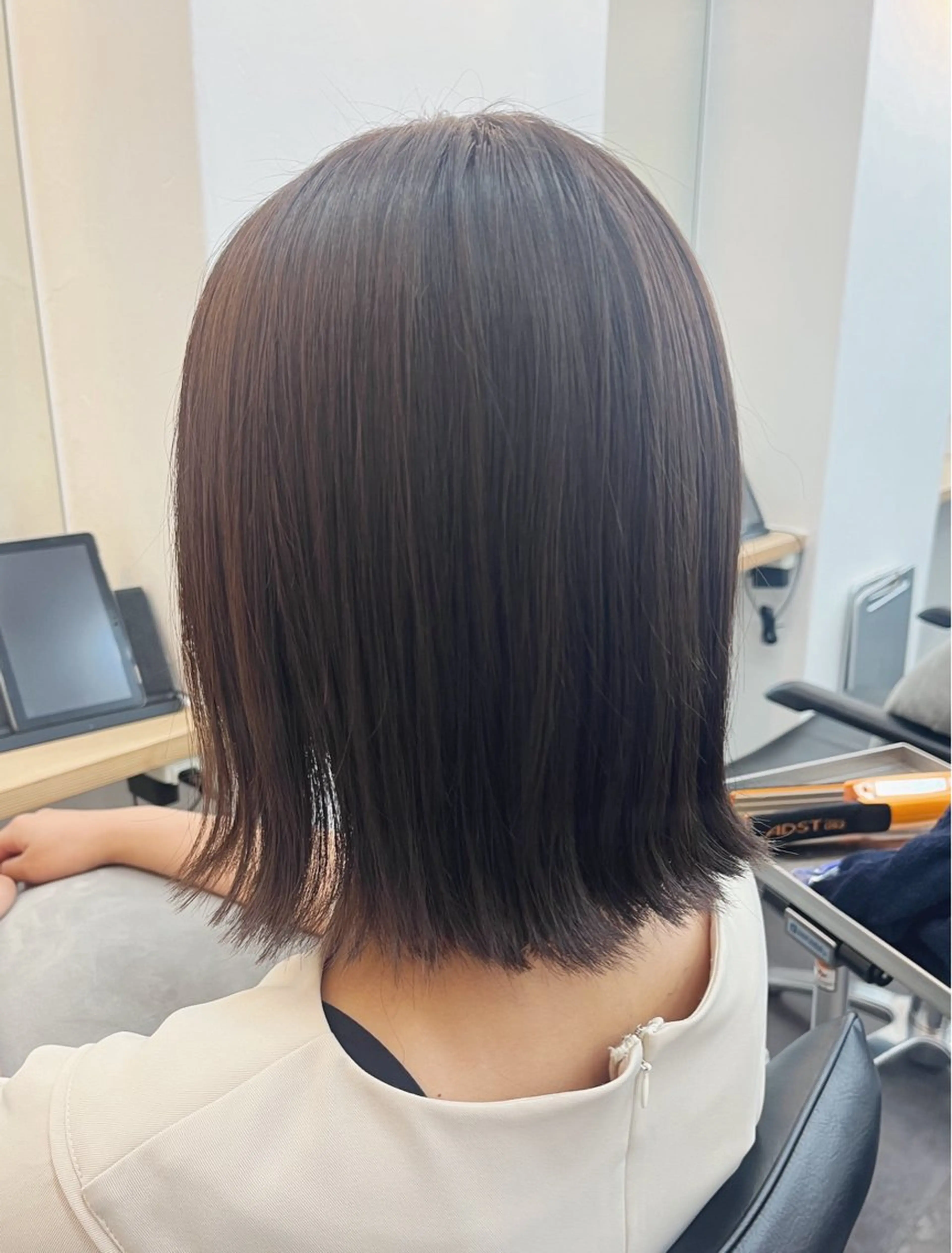 ミディアム カラー グレージュ ラベンダーカラー ラベンダーグレージュ ラベンダーグレー トリートメント mai🐷髪質改善 🖤透ける暗髪🖤のヘアスタイル