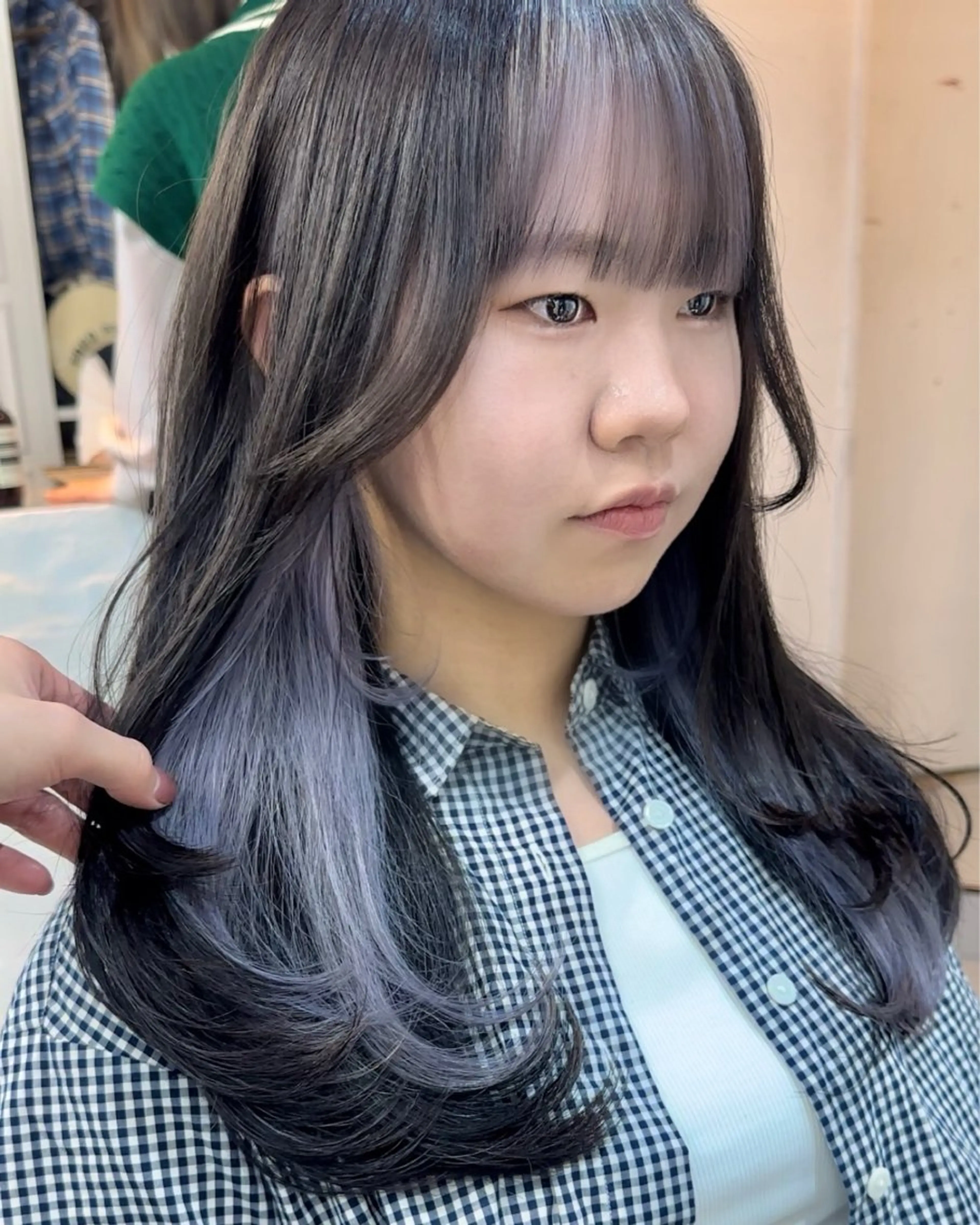 ロング カラー ブロンド インナーカラー パープルカラー シルバー ホワイトブロンド カット ヘアカラー トリートメント インナーカラー/レイ ヤーカット♡/マキシのヘアスタイル