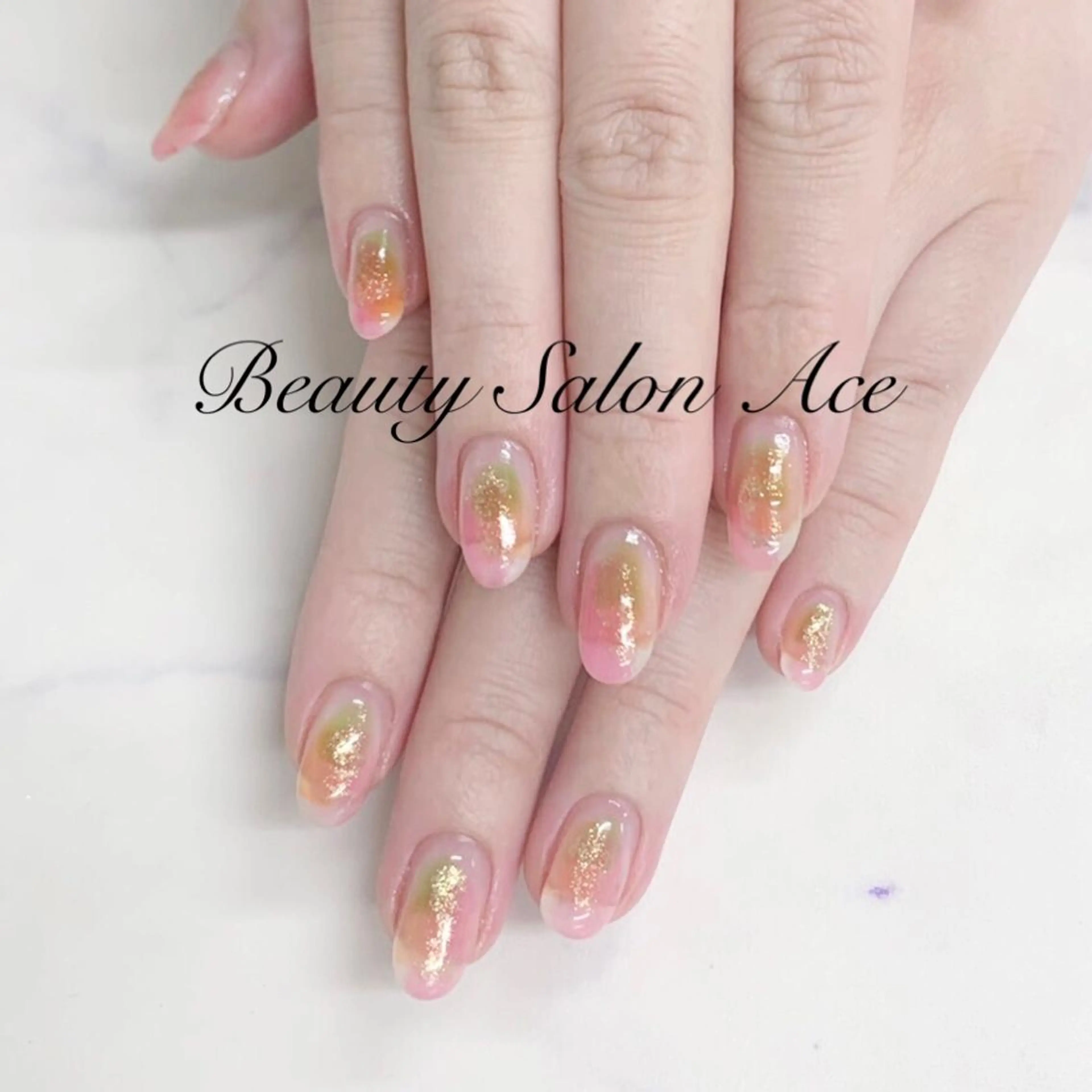 ネイル アートネイル 長さ出し ジェルネイル ゴールド ラメ(グリッター) ハンドネイル ハンドケア 池袋フィルイン Ace♡Nailのネイルデザイン