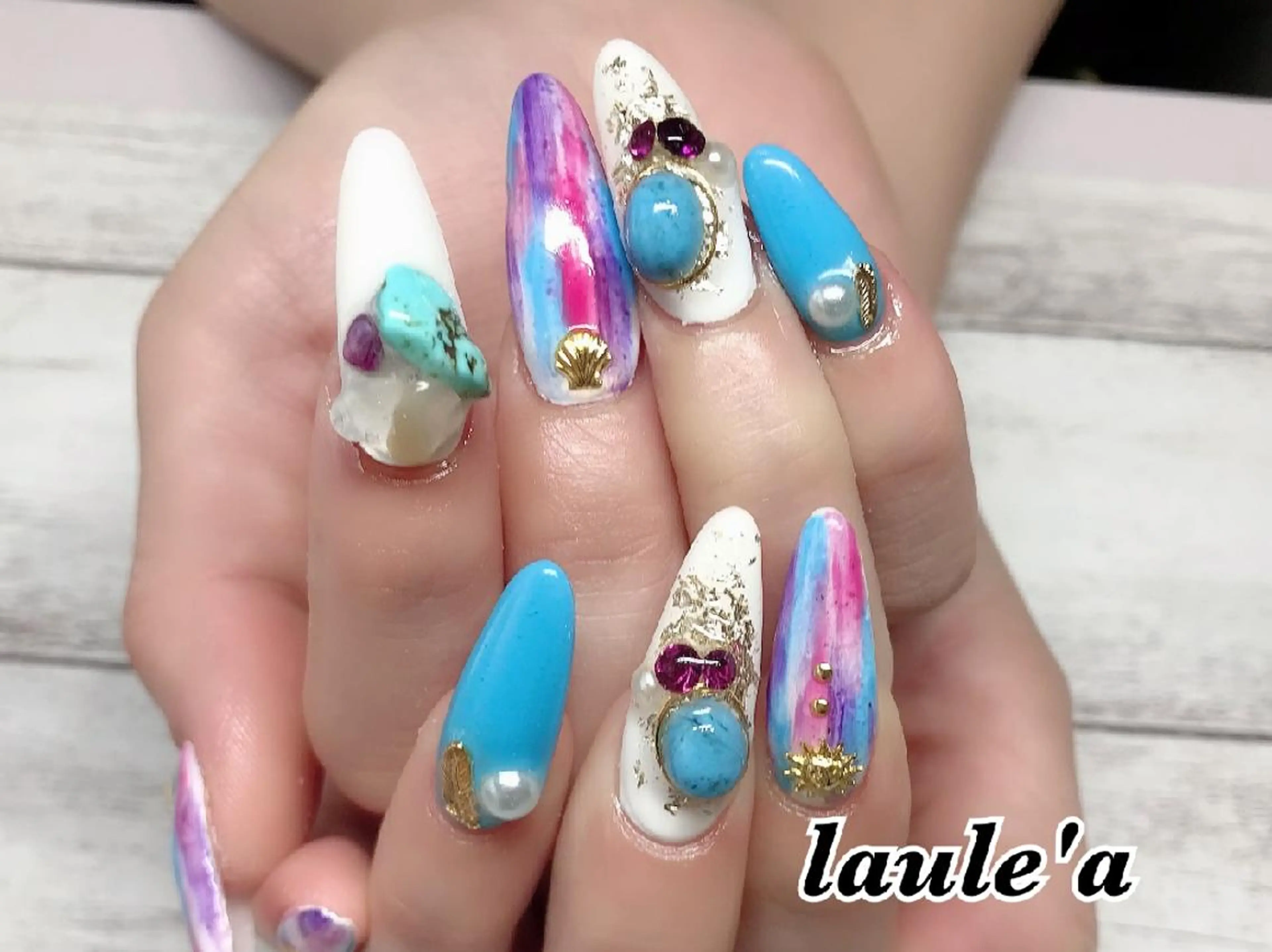 ネイル Rグループ felizのネイルデザイン