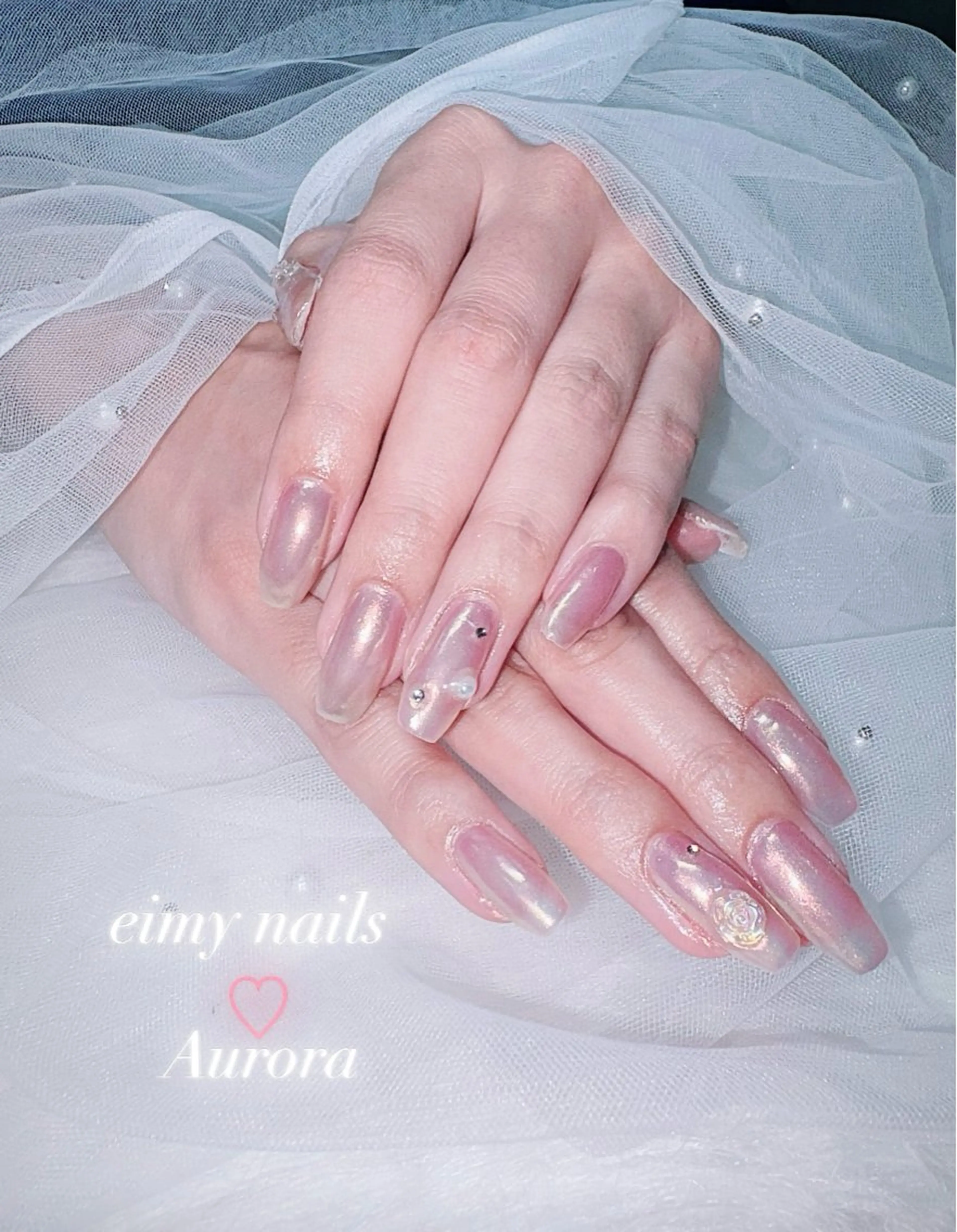 ネイル オーロラネイル ワンカラーネイル ピンク ハンドネイル eimy nails♡のネイルデザイン