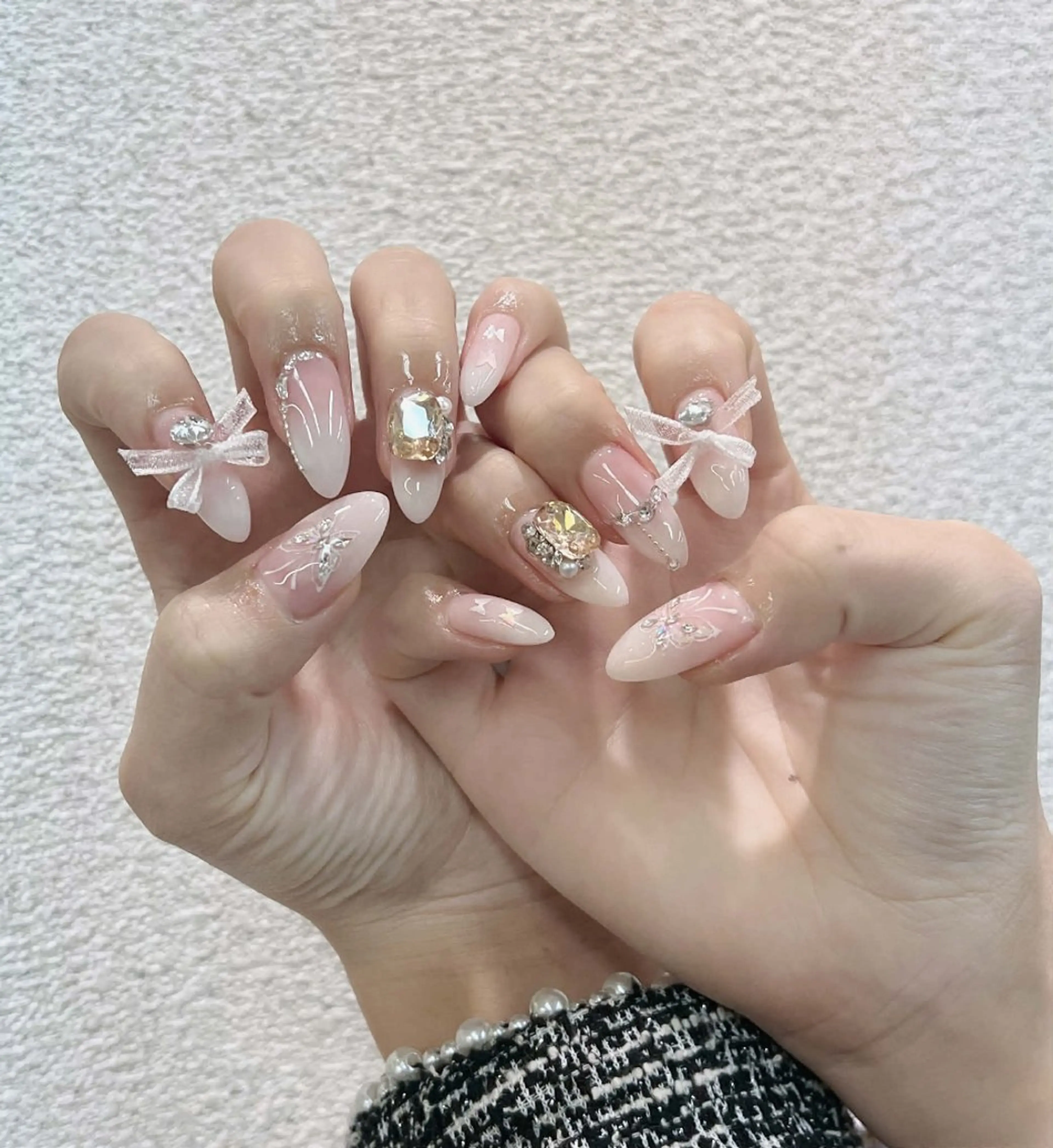 ネイル ジェルネイル ガーリー 韓国ネイル ニュアンスネイル シンプルネイル ハンドネイル KING_NAIL YUMIのネイルデザイン