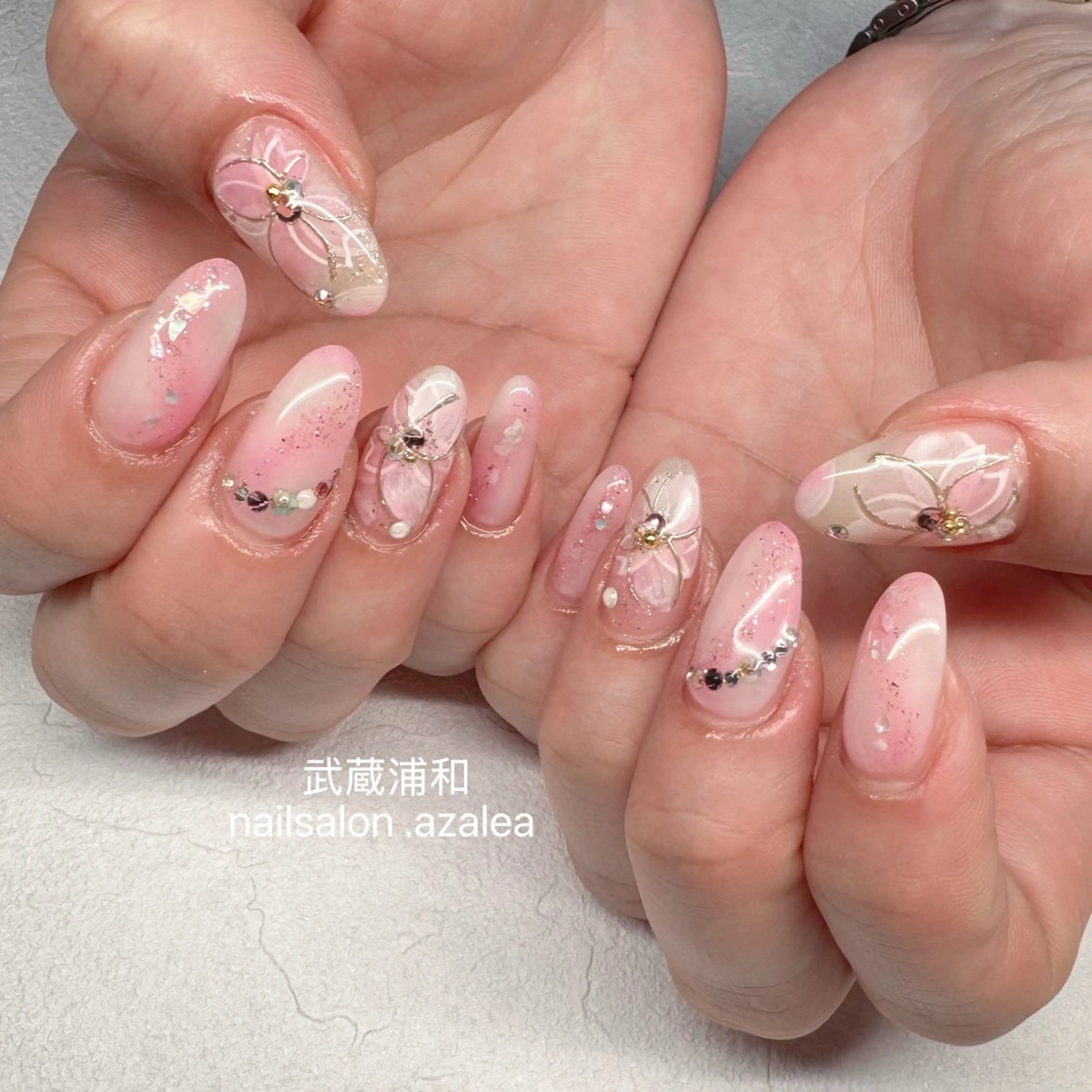 ネイル ハンドネイル R inのネイルデザイン