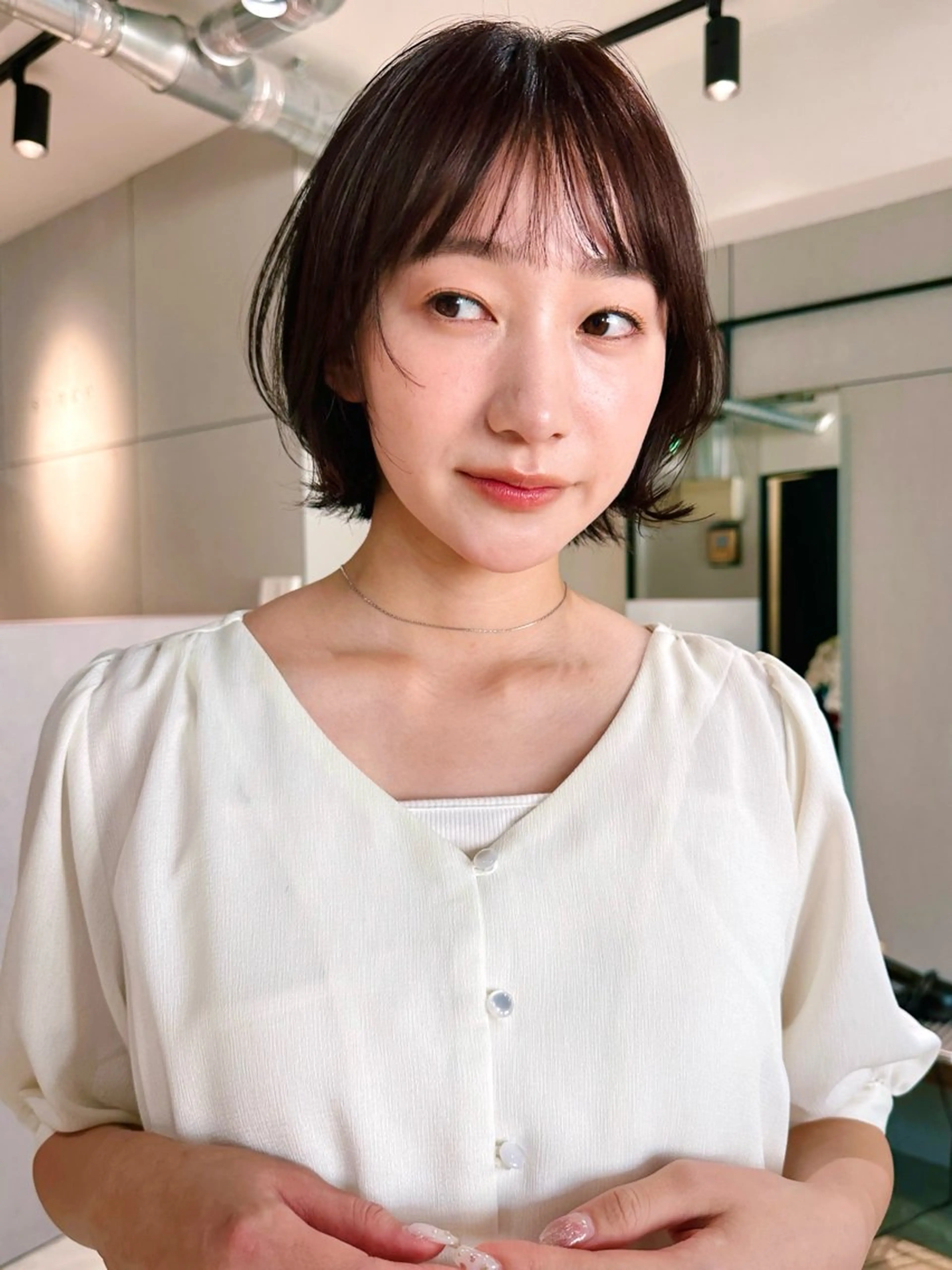 ショート カラー パーマ kazuki【顔周り ×レイヤーカット】のヘアスタイル