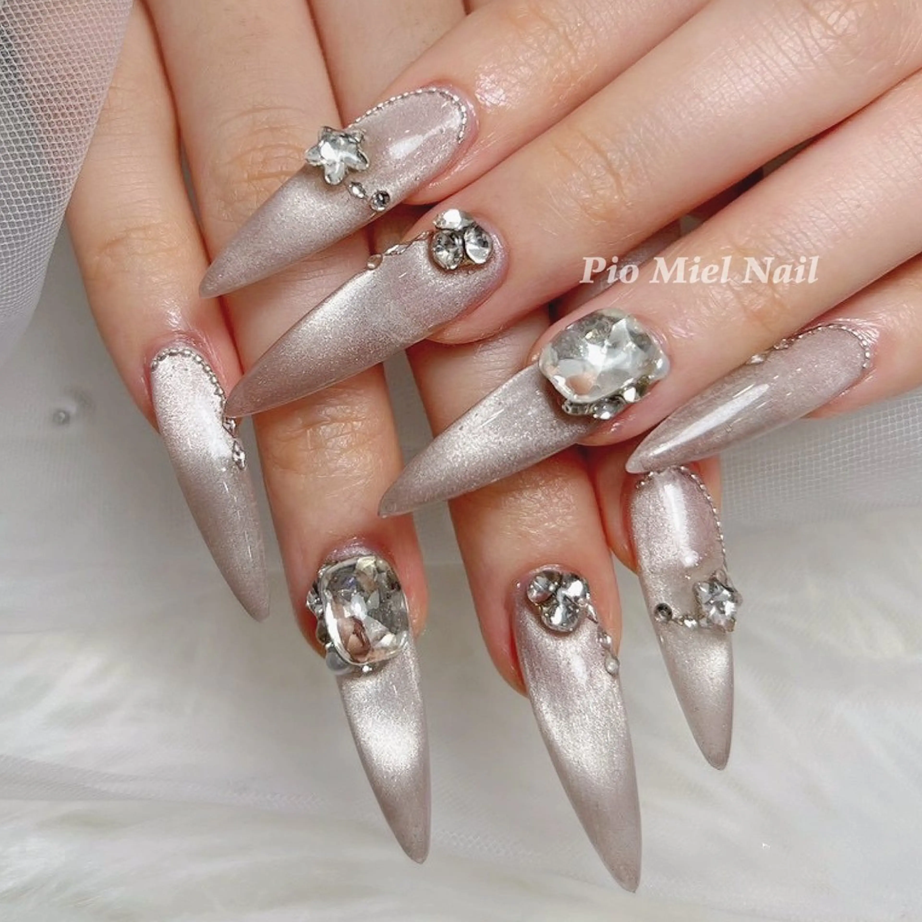 ネイル Pio Mielのネイルデザイン