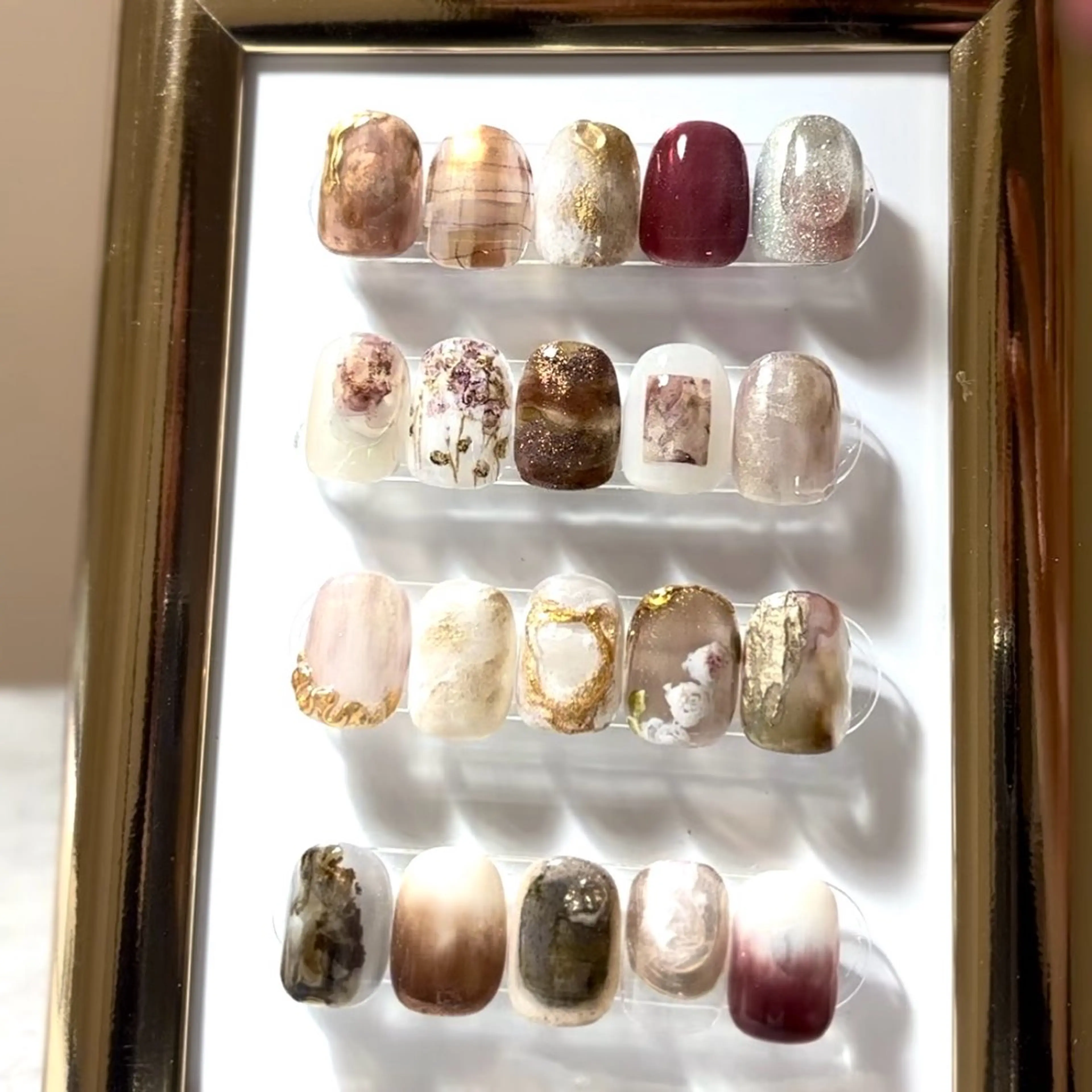 ネイル ハンドネイル Elio 国泰寺のネイルデザイン