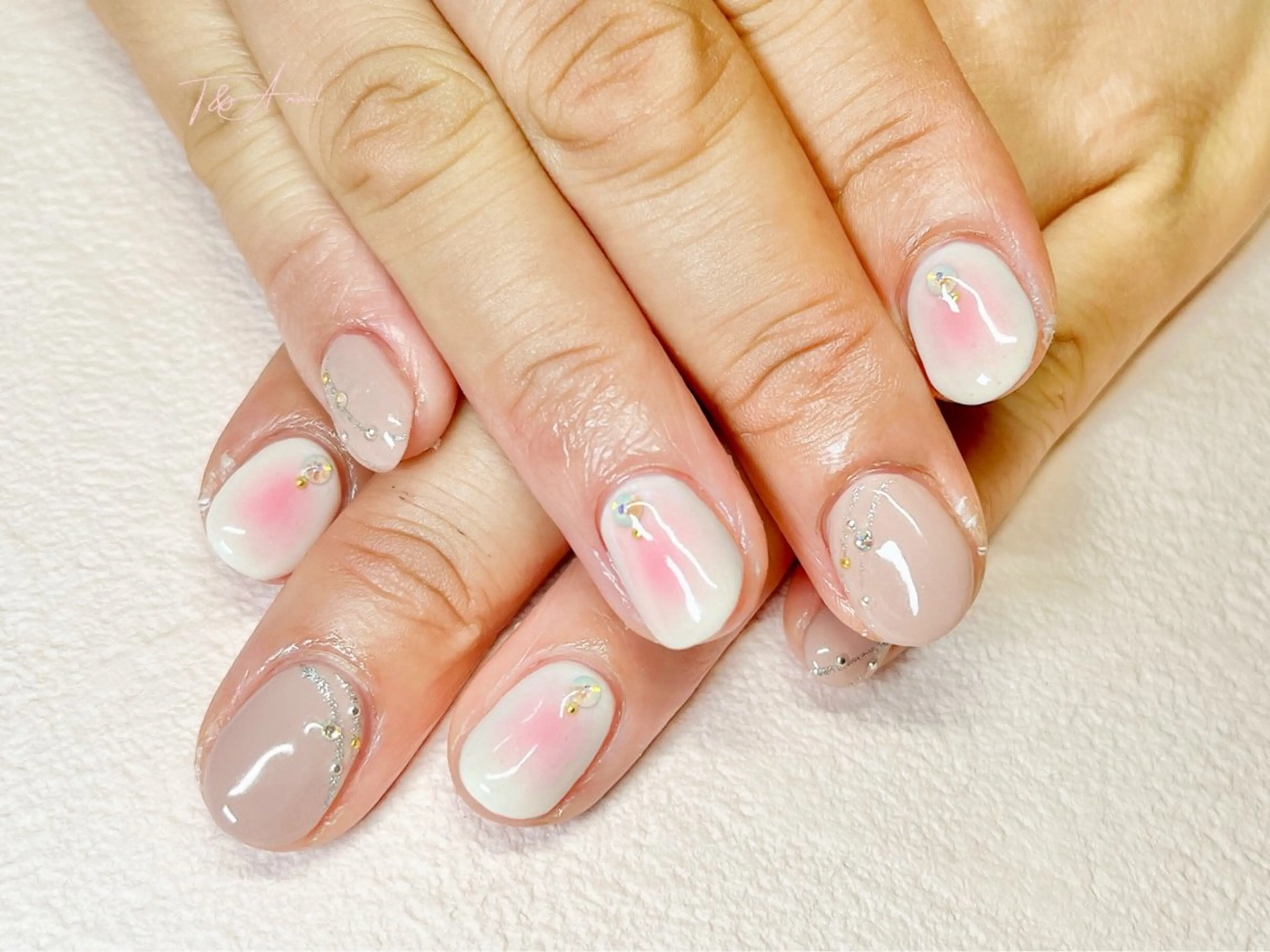 ネイル チークネイル ジェルネイル ピンク スカルプネイル ショートネイル ハンドネイル T&A nailのネイルデザイン